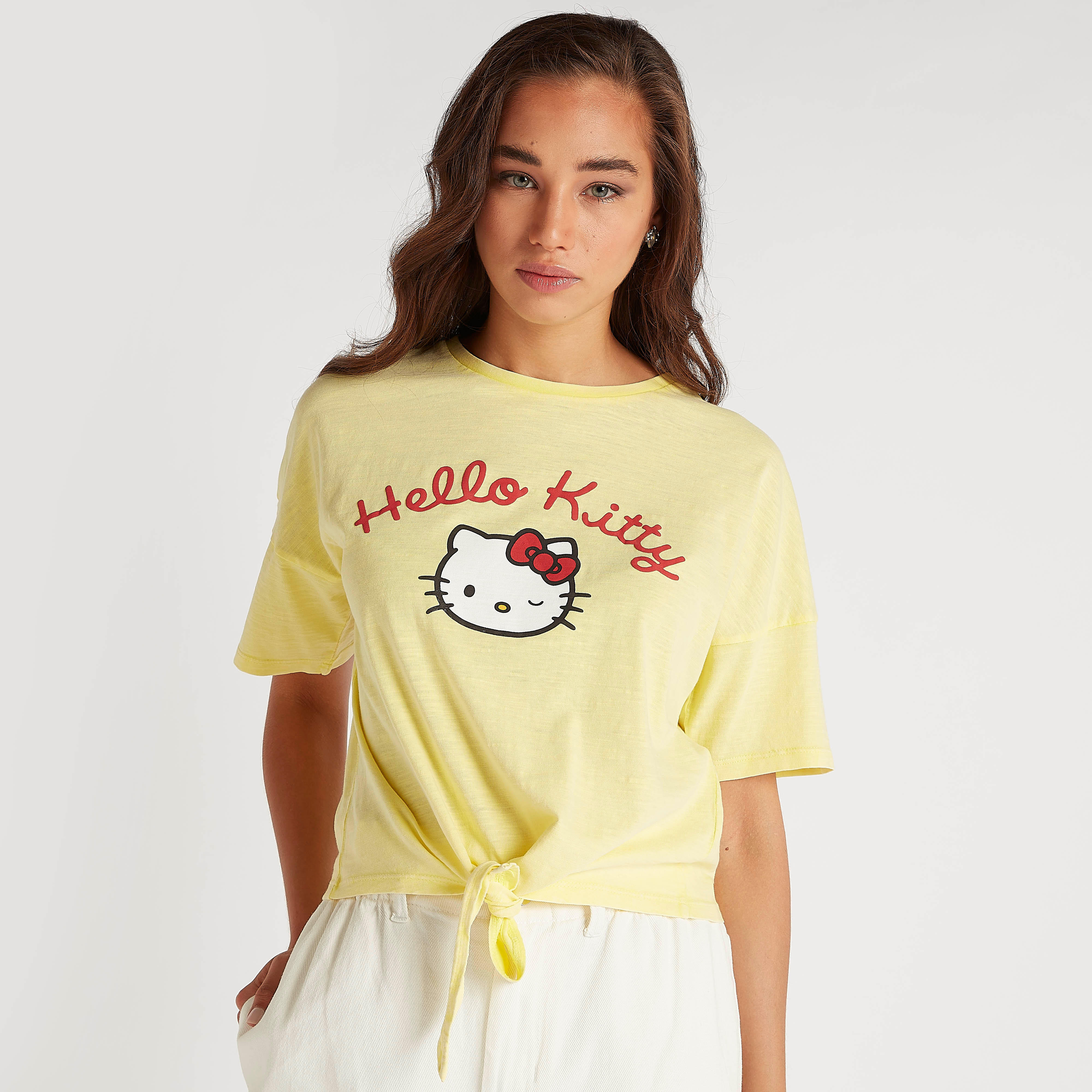 تيشيرت قصير بأربطة وطبعات هالو كيتي-women-clothing-tshirts-image-1