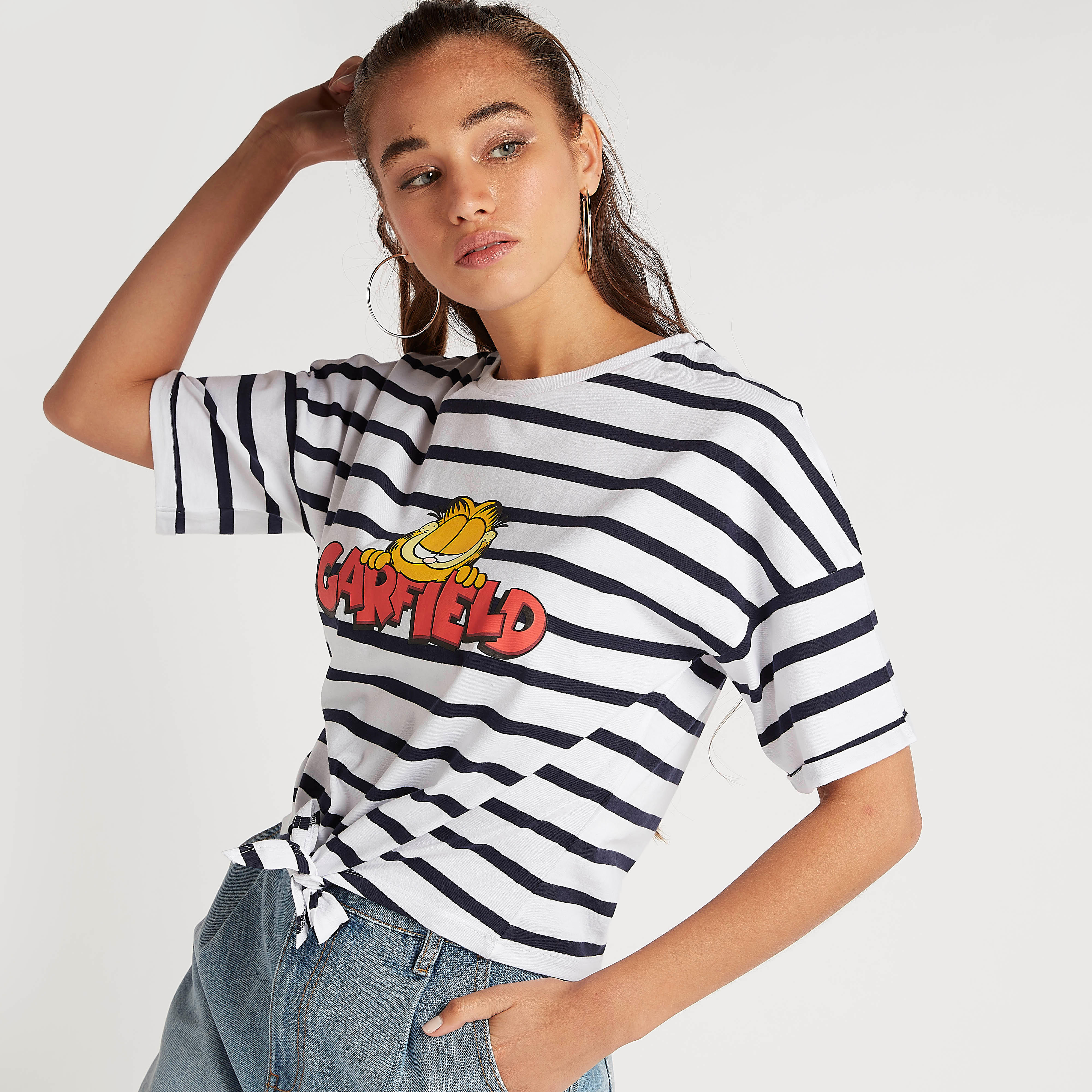تيشيرت بياقة ضيّقة وأكمام قصيرة وطبعات-women-clothing-tshirts-image-6