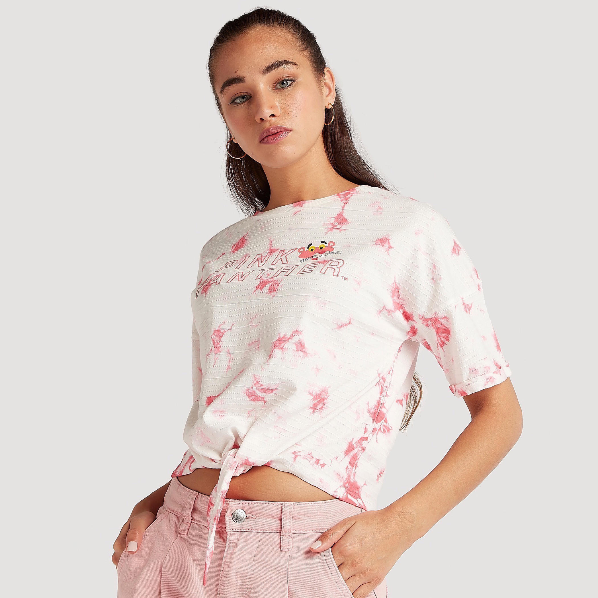تيشيرت قصير بطبعات بينك بانتر مع أكمام قصيرة وأربطة-women-clothing-tshirts-image-5