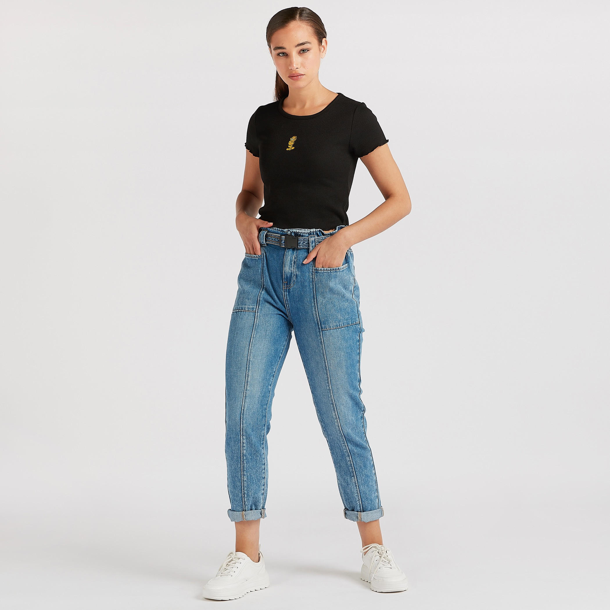 تيشيرت قصير بتطريز غارفيلد بأكمام قصيرة-women-clothing-tshirts-image-2