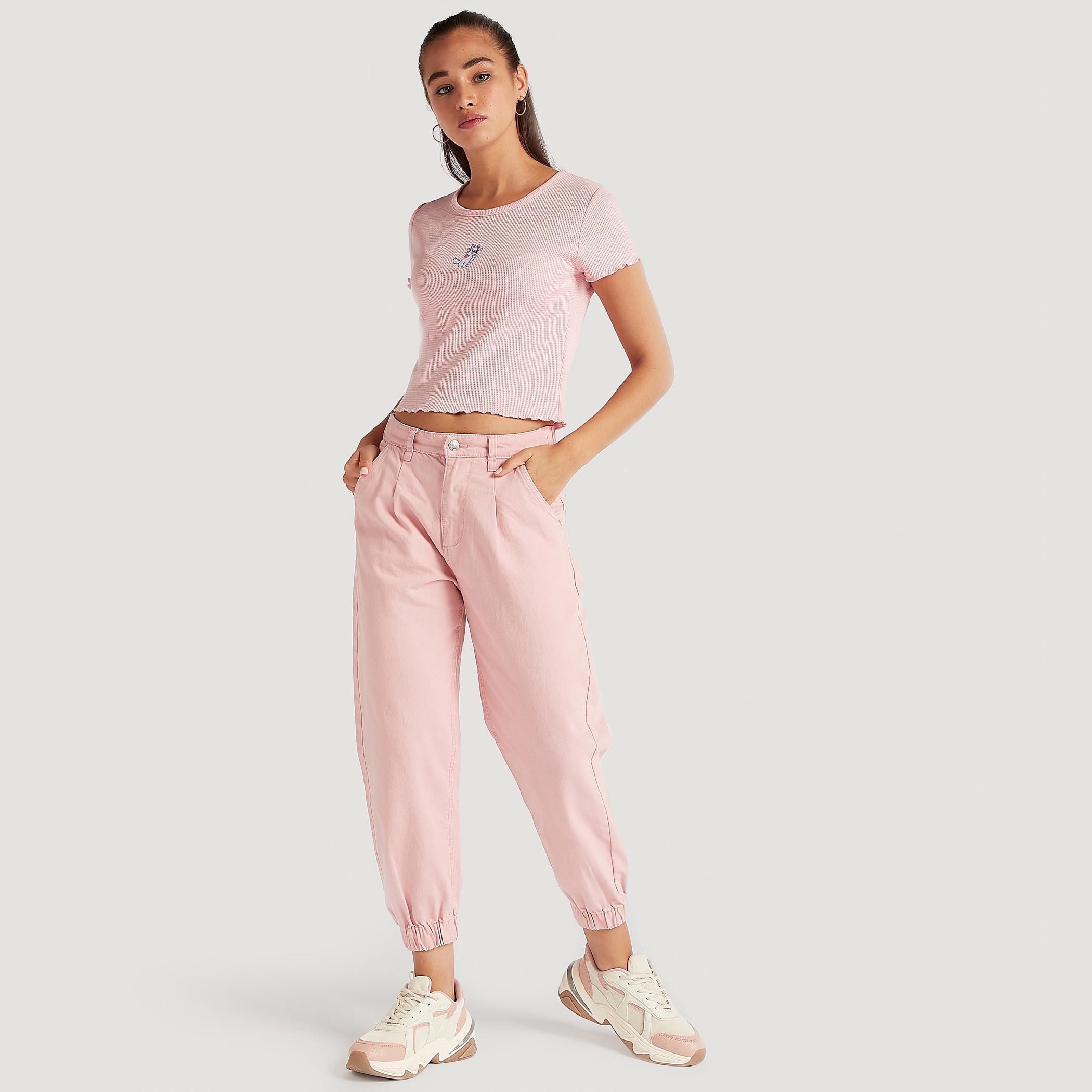تيشيرت قصير مطرّز بأكمام قصيرة-women-clothing-tshirts-image-2