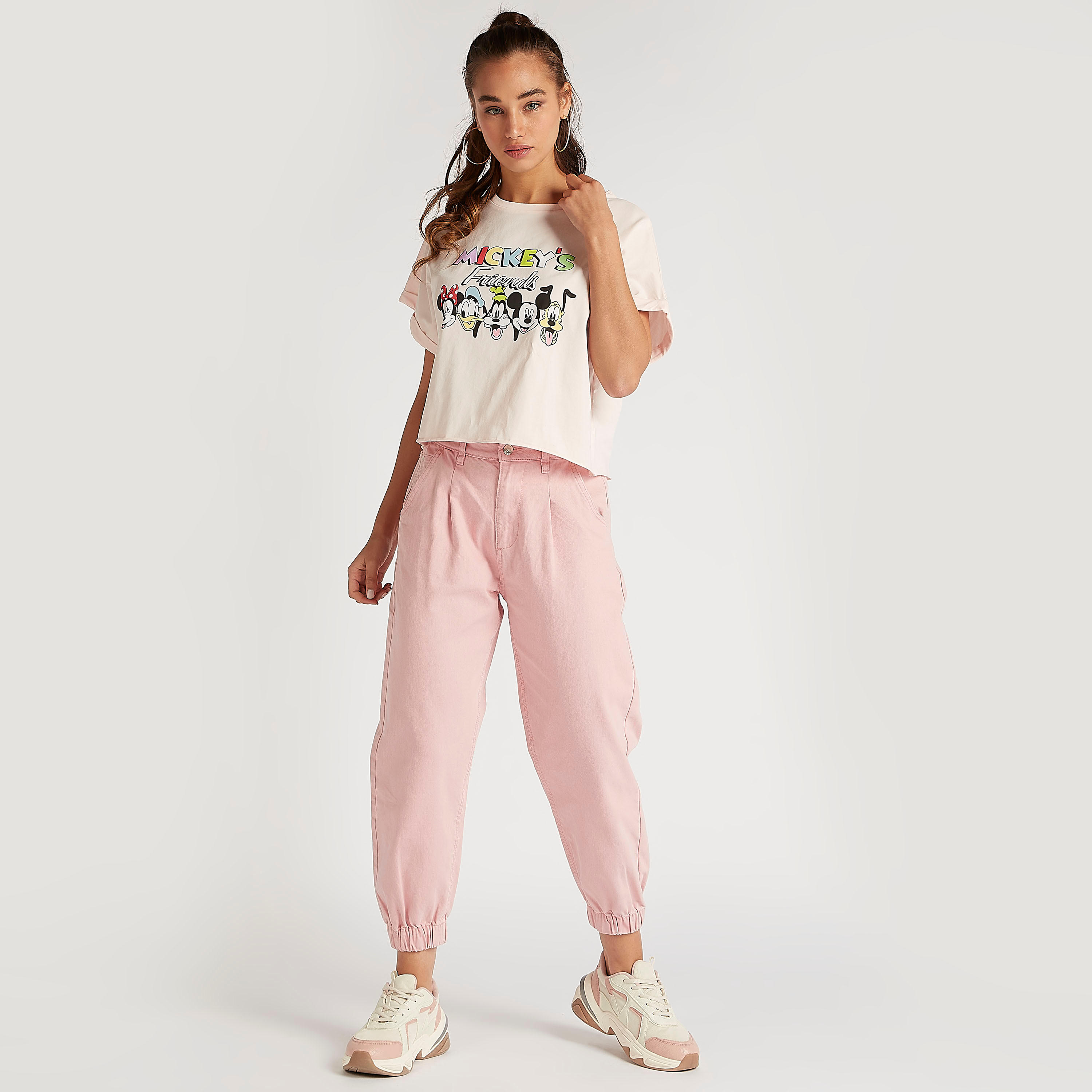 تيشيرت بياقة ضيّقة وأكمام قصيرة وطبعات-women-clothing-tshirts-image-2