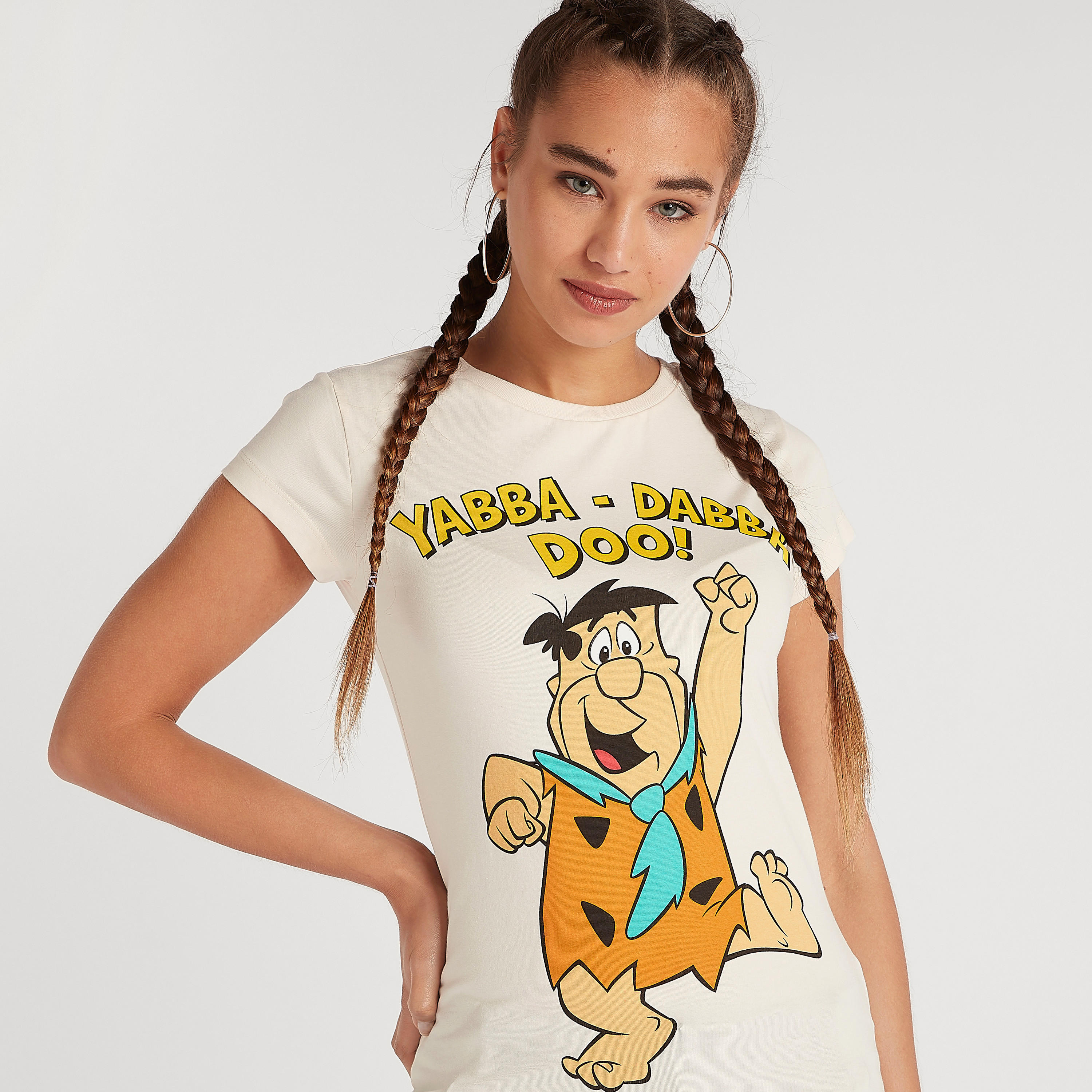 تيشيرت بياقة ضيقة وأكمام كاب وطبعات فلينستون-women-clothing-tshirts-image-2