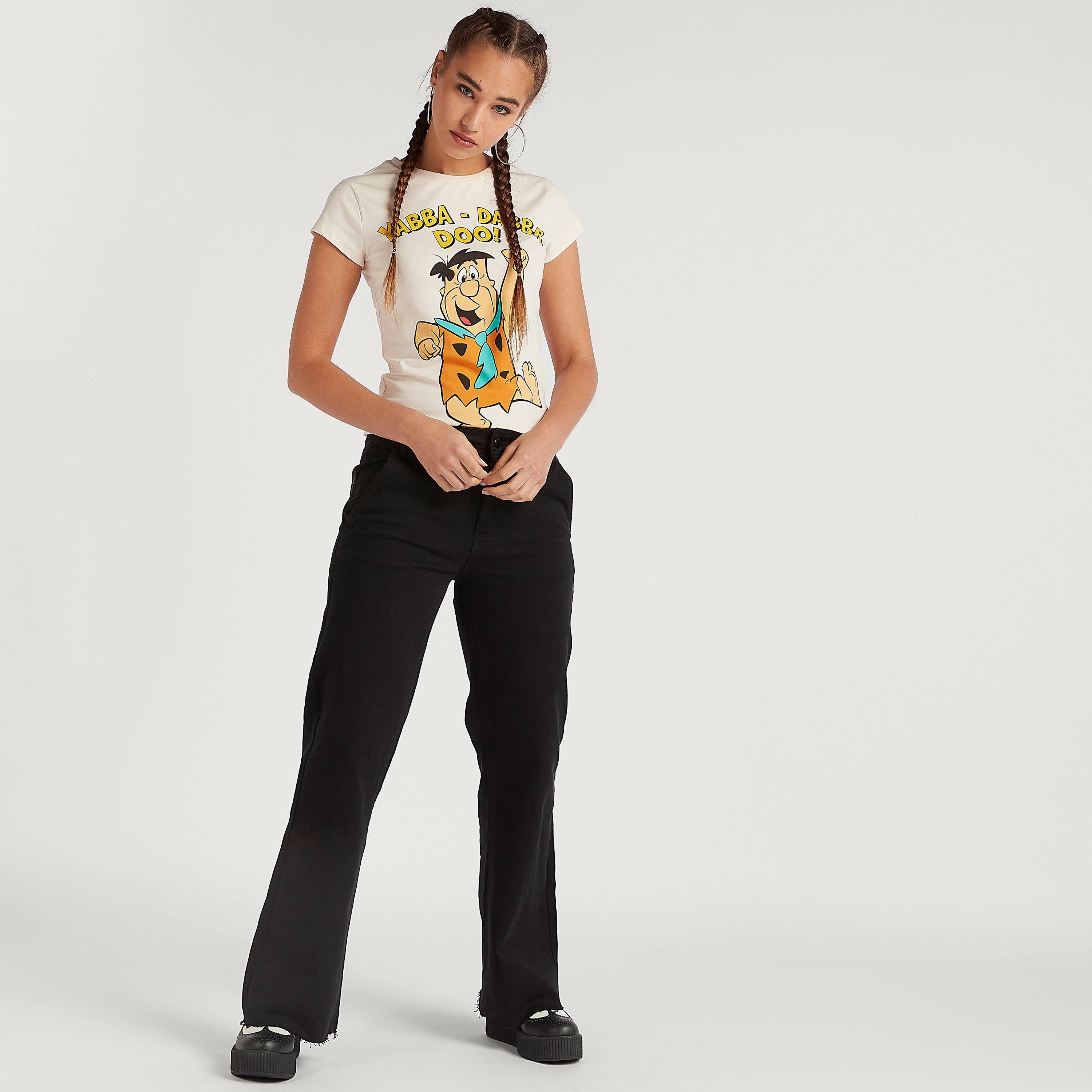 تيشيرت بياقة ضيقة وأكمام كاب وطبعات فلينستون-women-clothing-tshirts-image-3