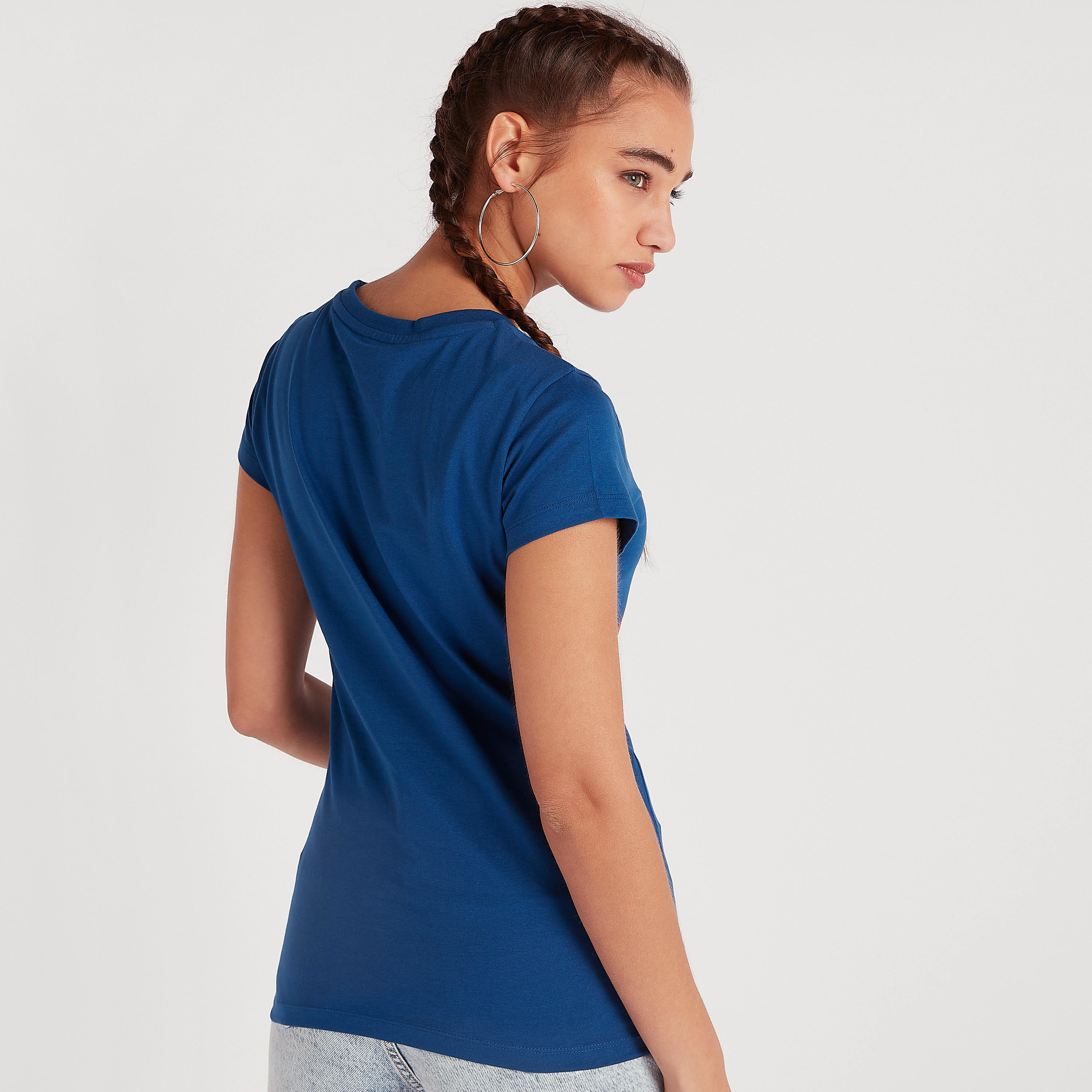 تيشيرت بياقة ضيقة وأكمام كاب وطبعات حورية البحر-women-clothing-tshirts-image-4