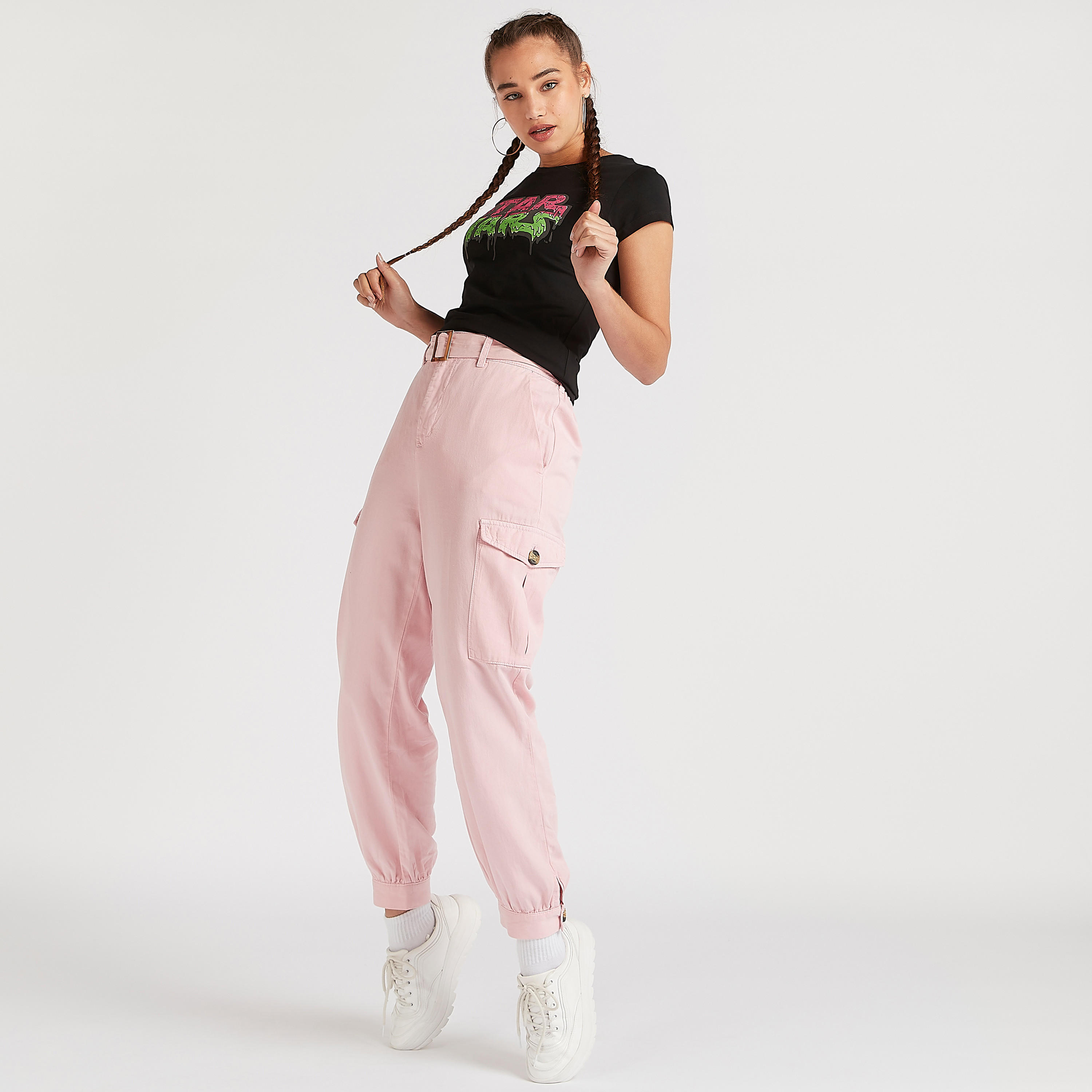 تيشيرت بياقة ضيقة وأكمام كاب وطبعات ستار وورز-women-clothing-tshirts-image-2