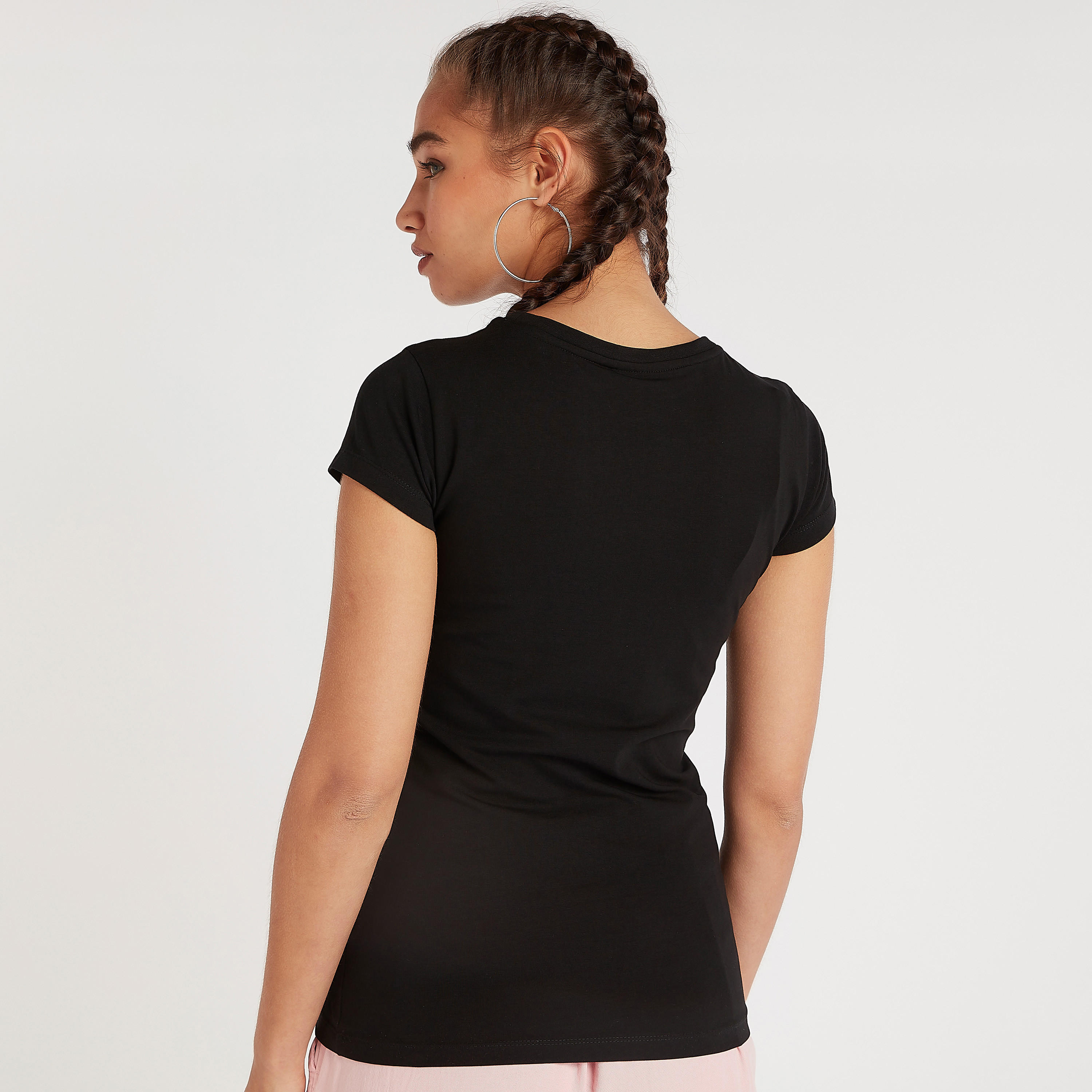 تيشيرت بياقة ضيقة وأكمام كاب وطبعات ستار وورز-women-clothing-tshirts-image-4