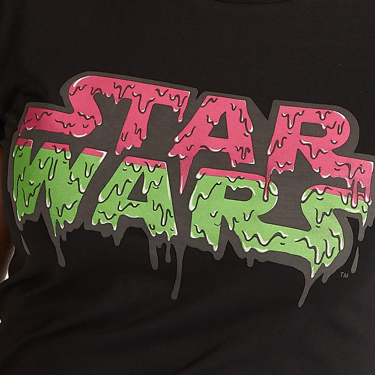 تيشيرت بياقة ضيقة وأكمام كاب وطبعات ستار وورز-women-clothing-tshirts-image-5