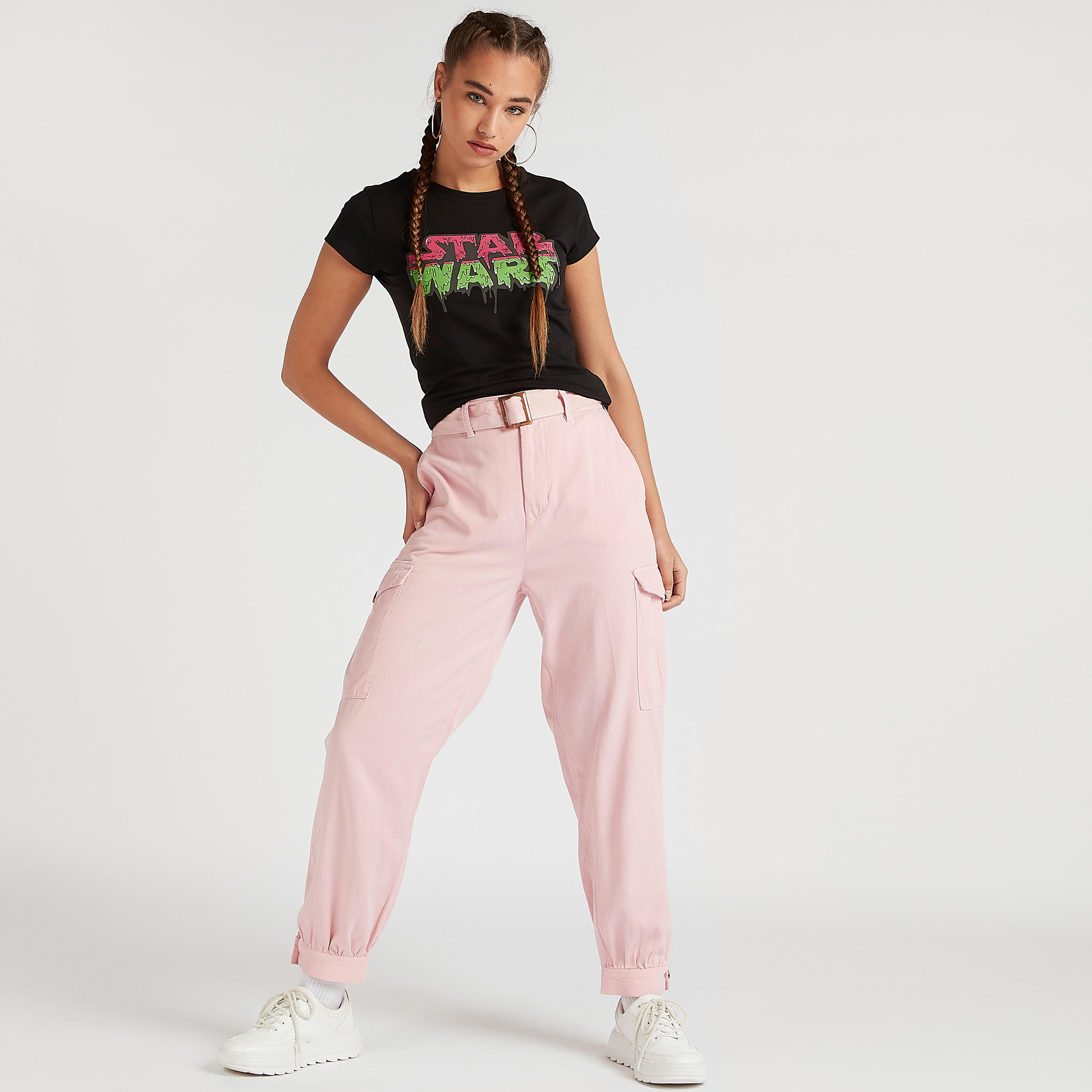 تيشيرت بياقة ضيقة وأكمام كاب وطبعات ستار وورز-women-clothing-tshirts-image-6