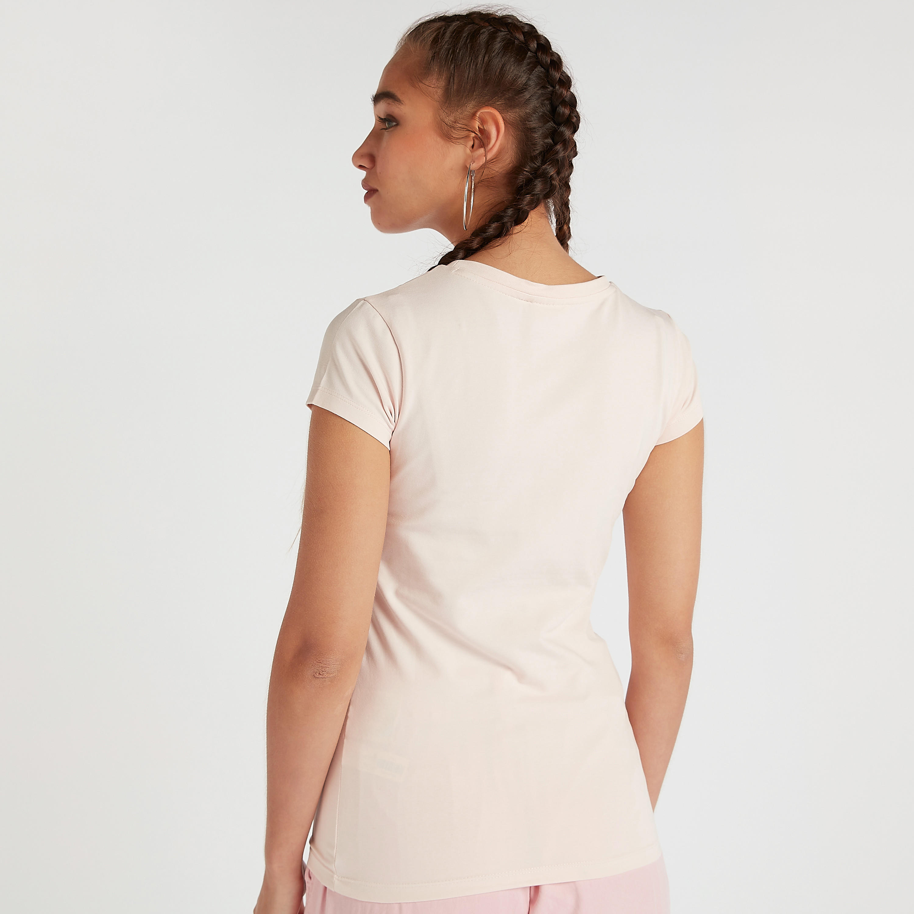 تيشيرت مخطّط بياقة ضيّقة وأكمام كاب وطبعات مارفل-women-clothing-tshirts-image-4