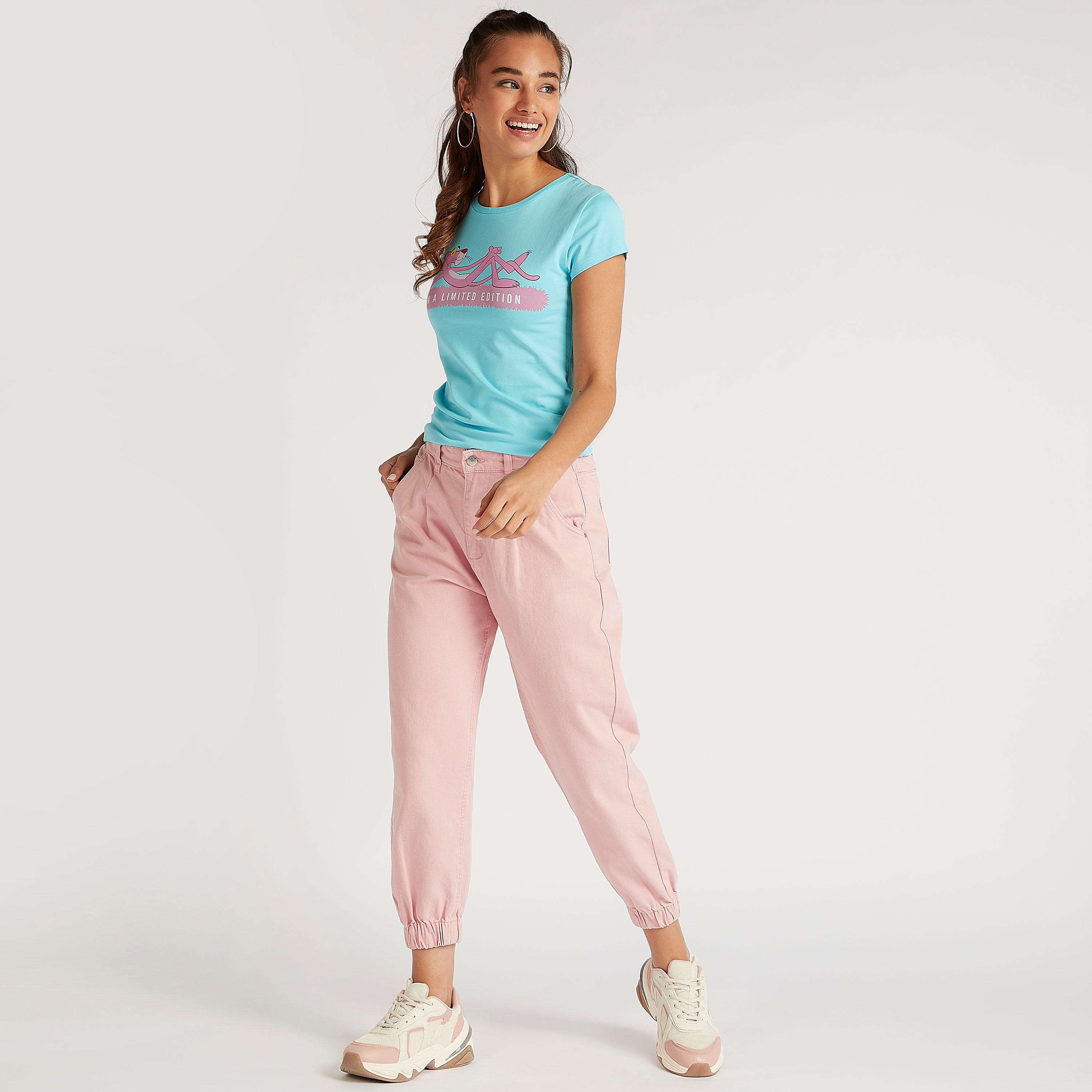تيشيرت بياقة ضيّقة وأكمام قصيرة وطبعات-women-clothing-tshirts-image-6