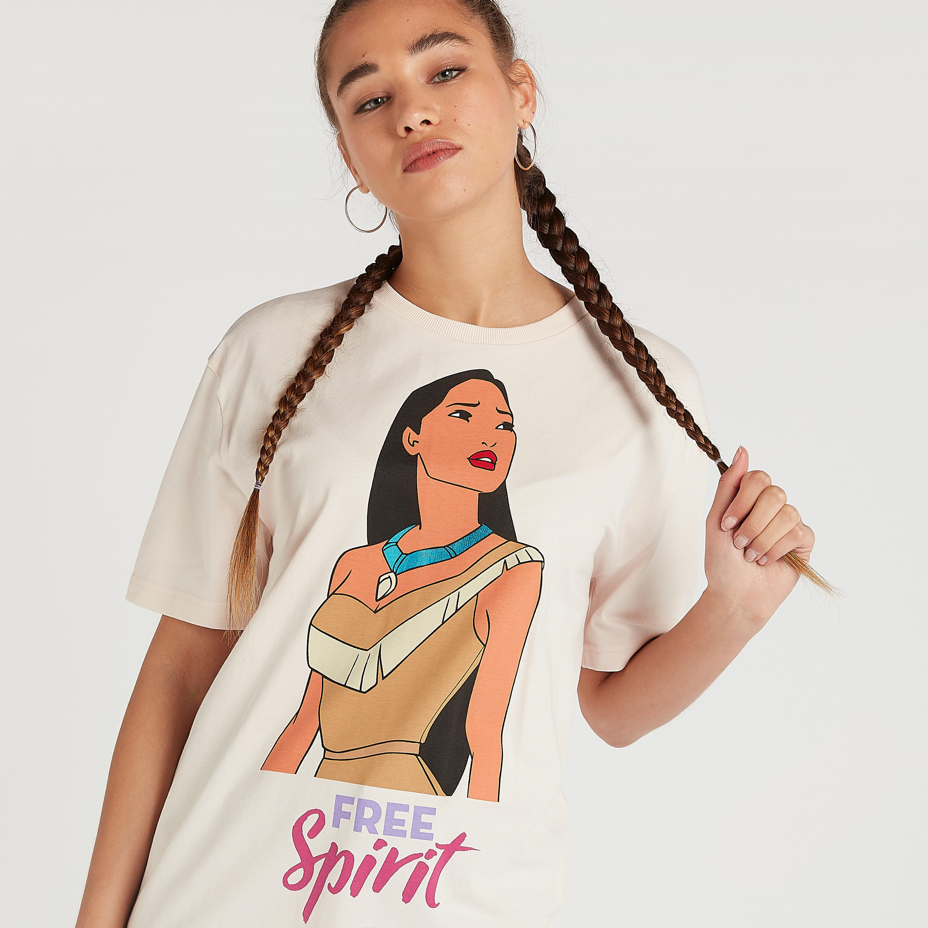تيشيرت طويل بياقة ضيقة وأكمام قصيرة وطبعات جرافيك-women-clothing-tshirts-image-3