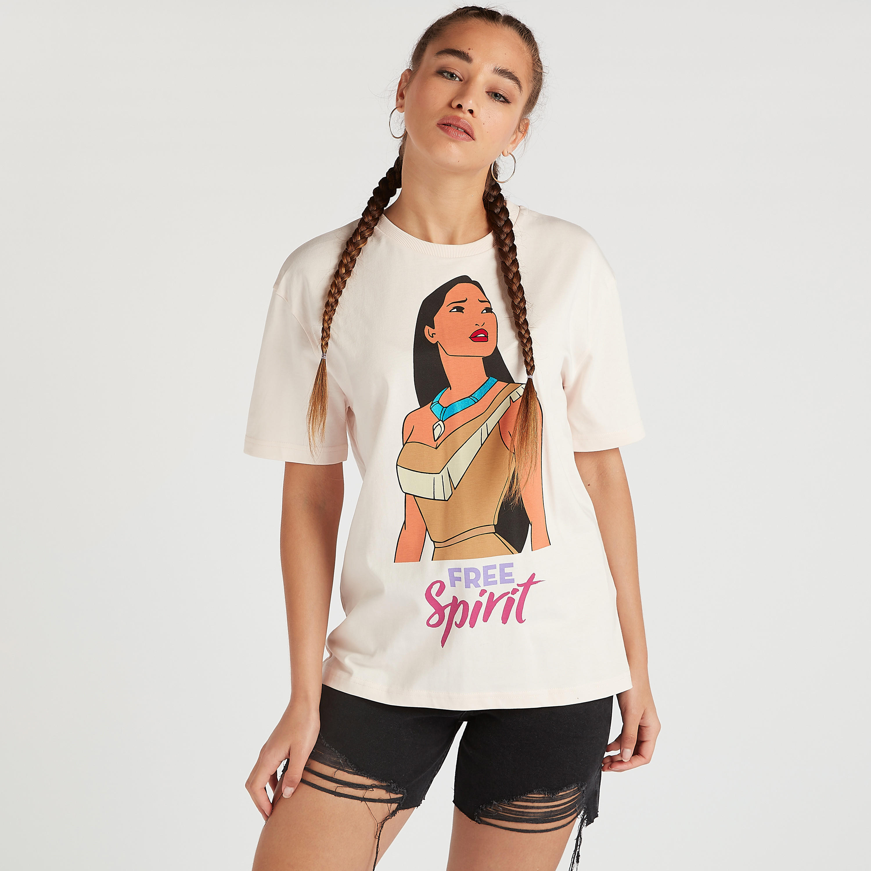 تيشيرت طويل بياقة ضيقة وأكمام قصيرة وطبعات جرافيك-women-clothing-tshirts-image-5