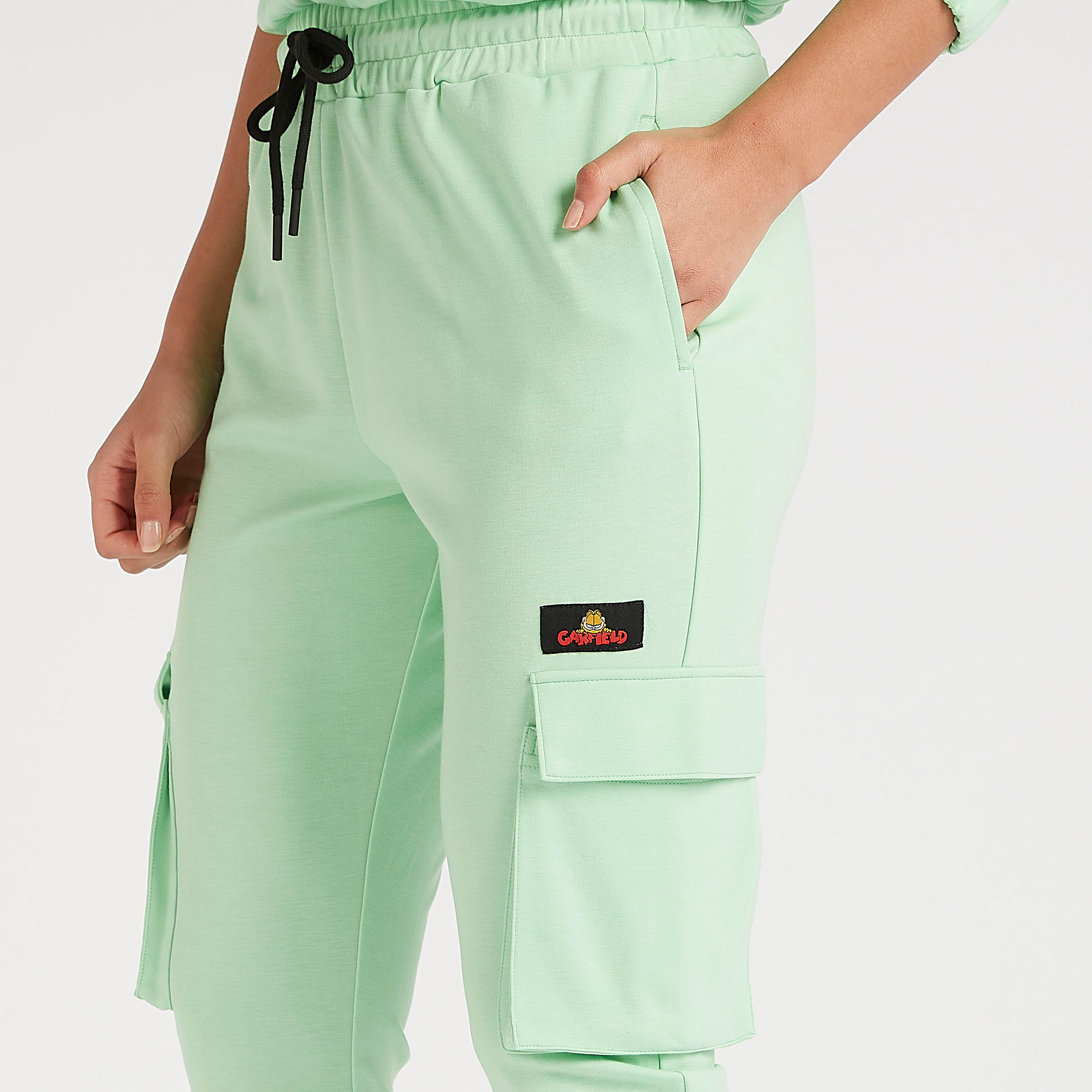 بنطلون رياضي بطبعات غارفيلد وخصر متوسّط الارتفاع وجيوب بطيّة-women-clothing-bottoms-joggers-image-3