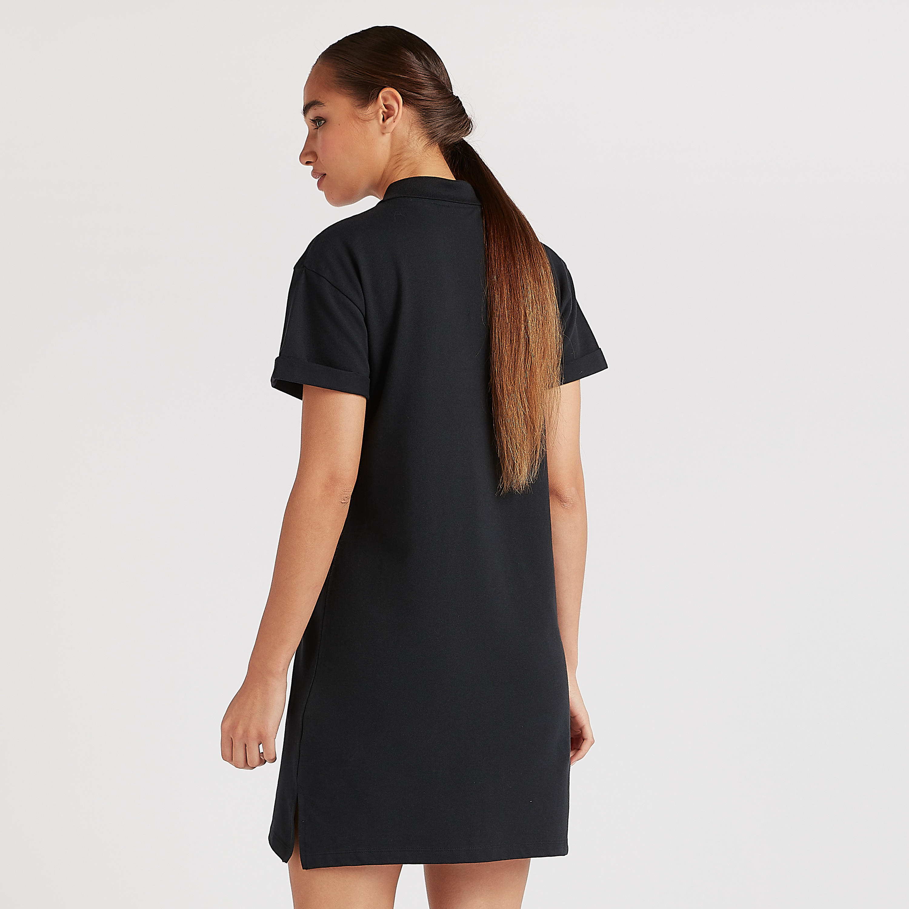 فستان تيشيرت قصير سادة بياقة عادية فريندز-women-clothing-dresses-image-1