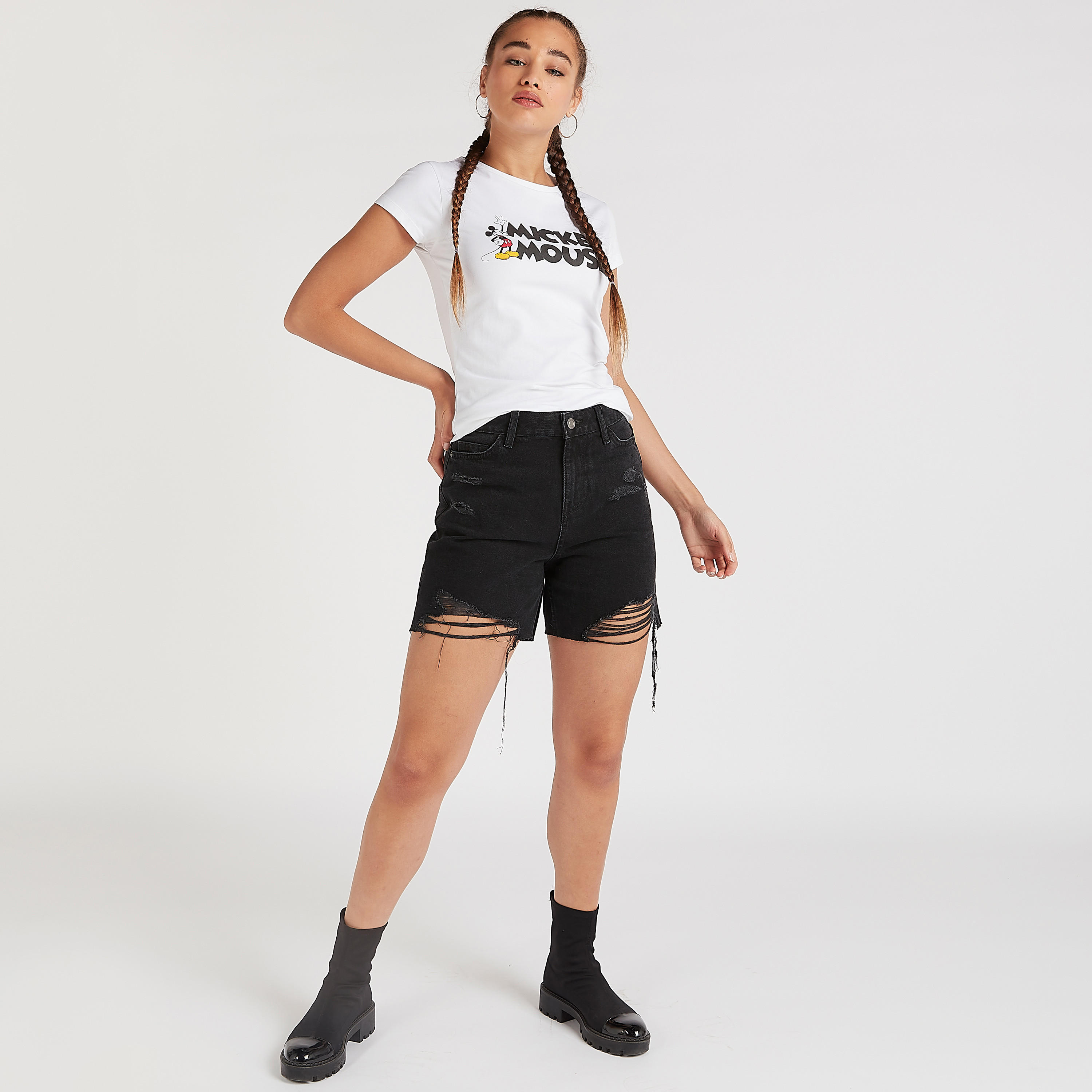 تيشيرت بياقة ضيّقة وأكمام كاب وطبعات ميكي ماوس-women-clothing-tshirts-image-2