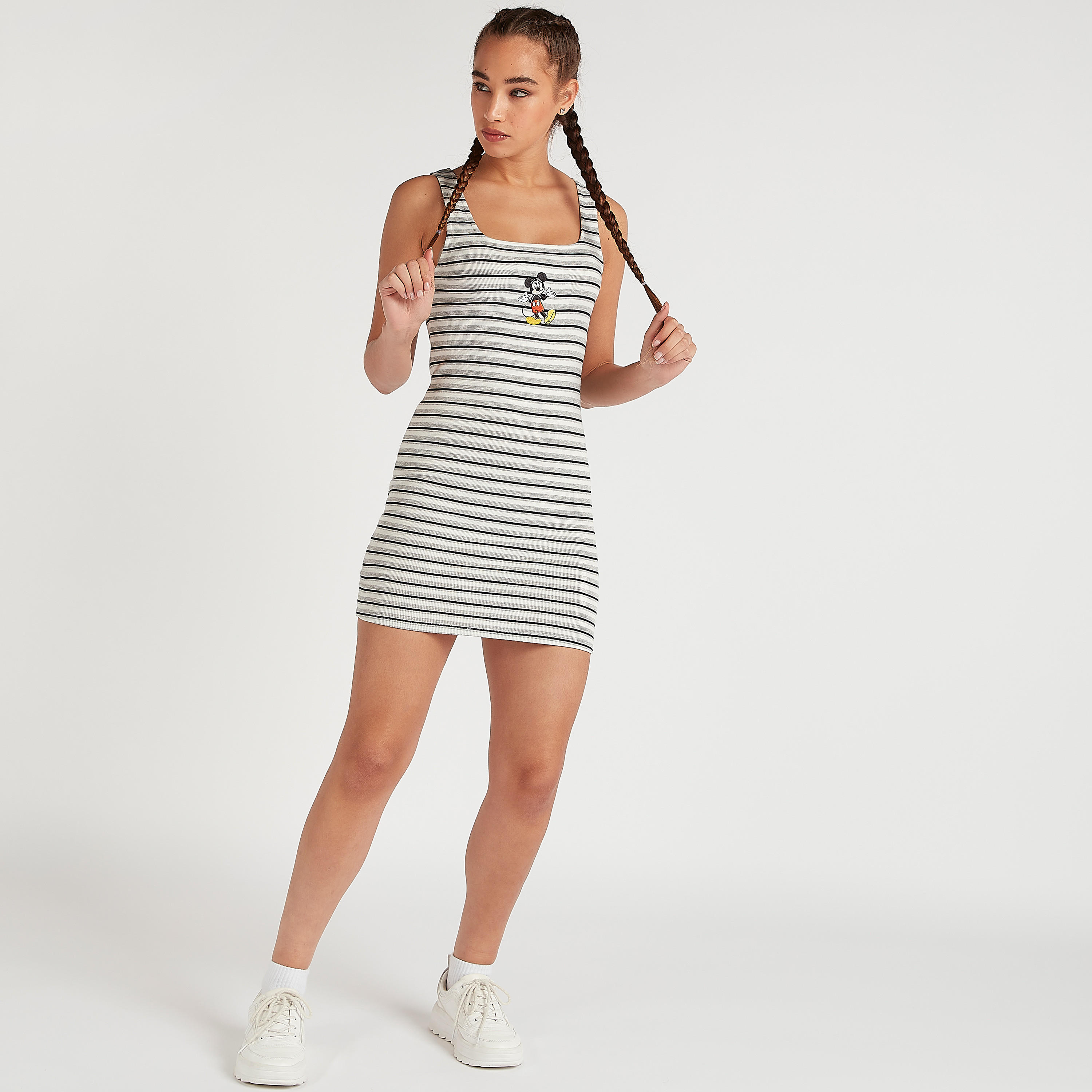 فستان قصير ضيق بدون أكمام بطبعات ميكي ماوس مع ياقة عميقة-women-clothing-dresses-image-2