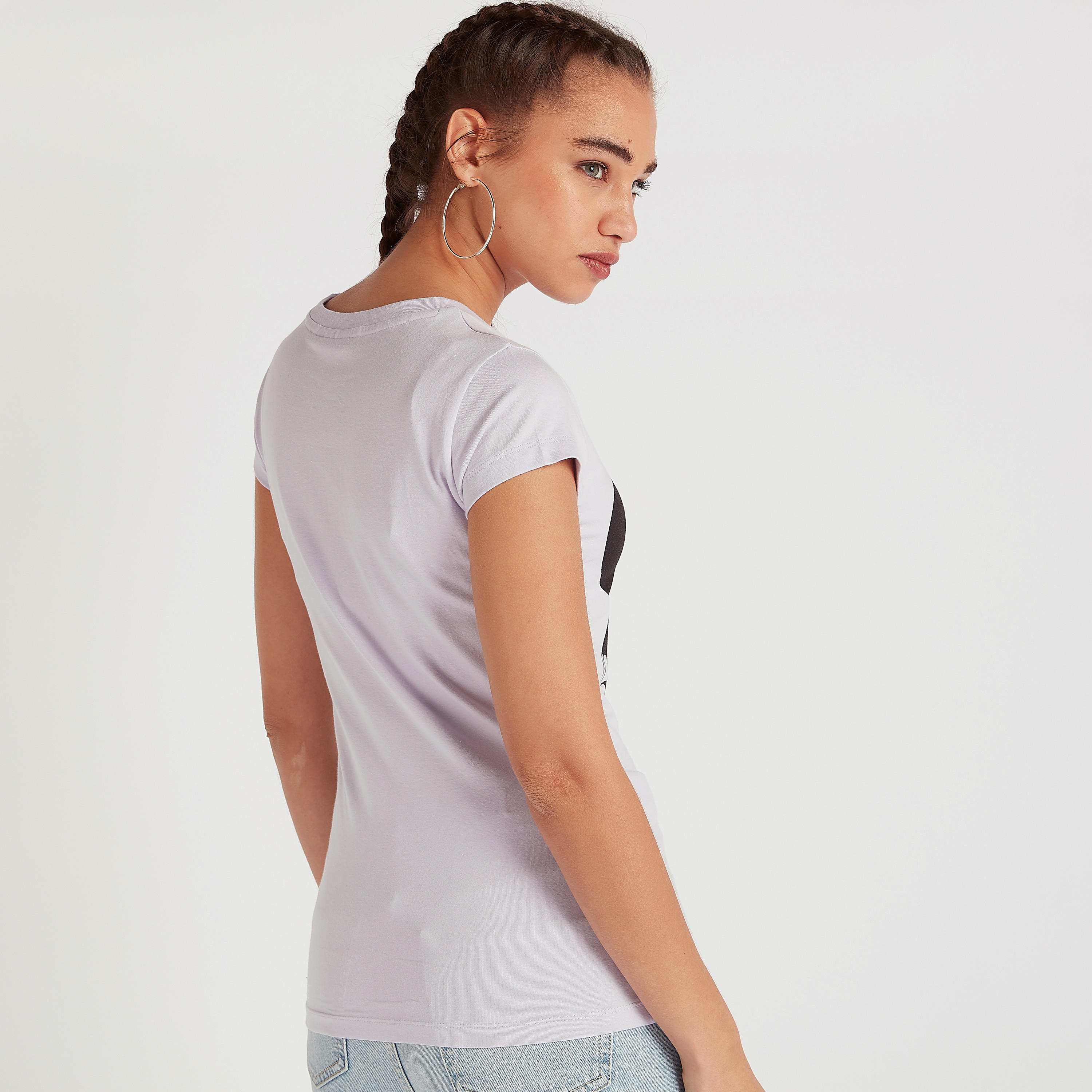 تيشيرت بياقة ضيّقة وأكمام كاب وطبعات ميني ماوس-women-clothing-tshirts-image-4