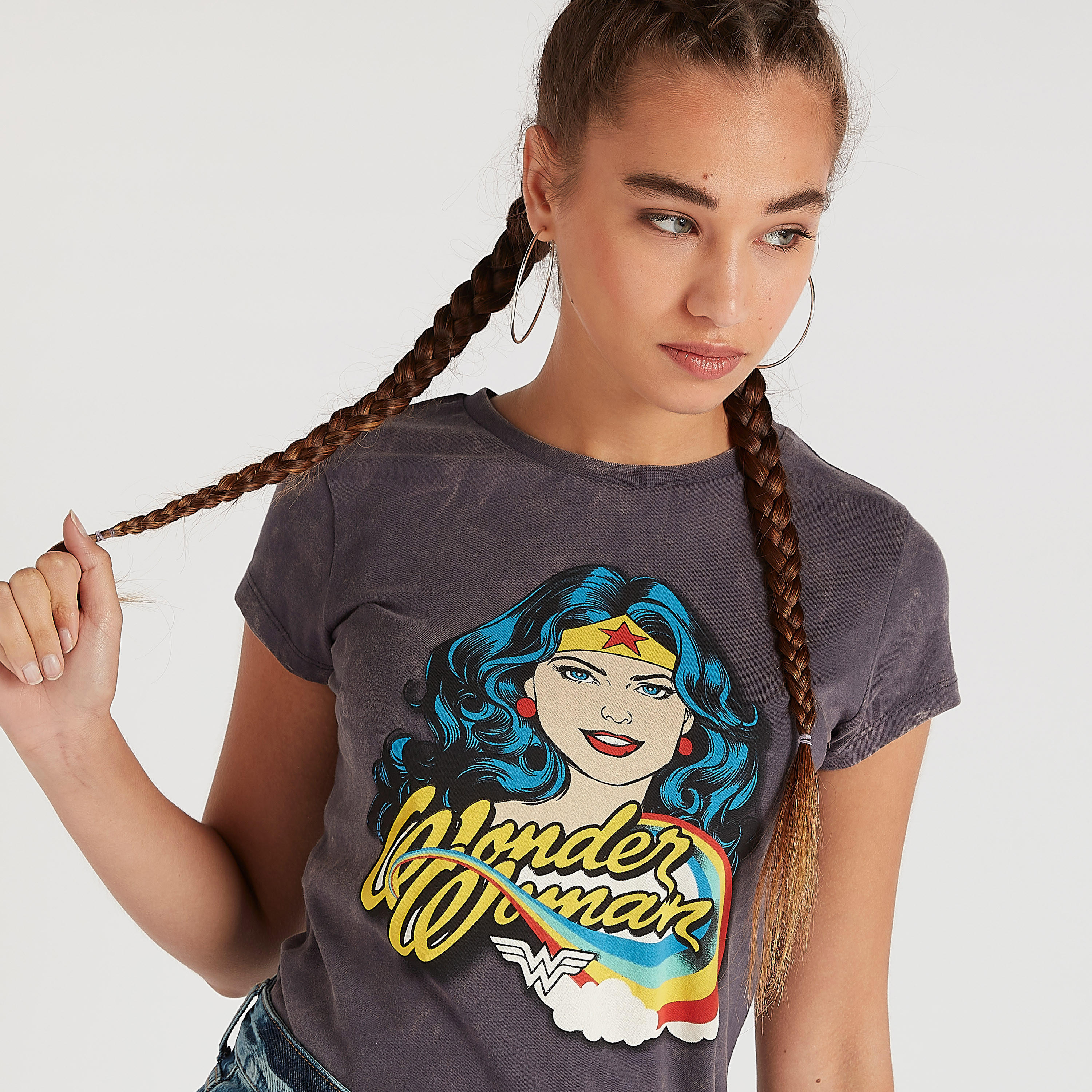 تيشيرت بياقة ضيقة وأكمام كاب وطبعات-women-clothing-tshirts-image-1
