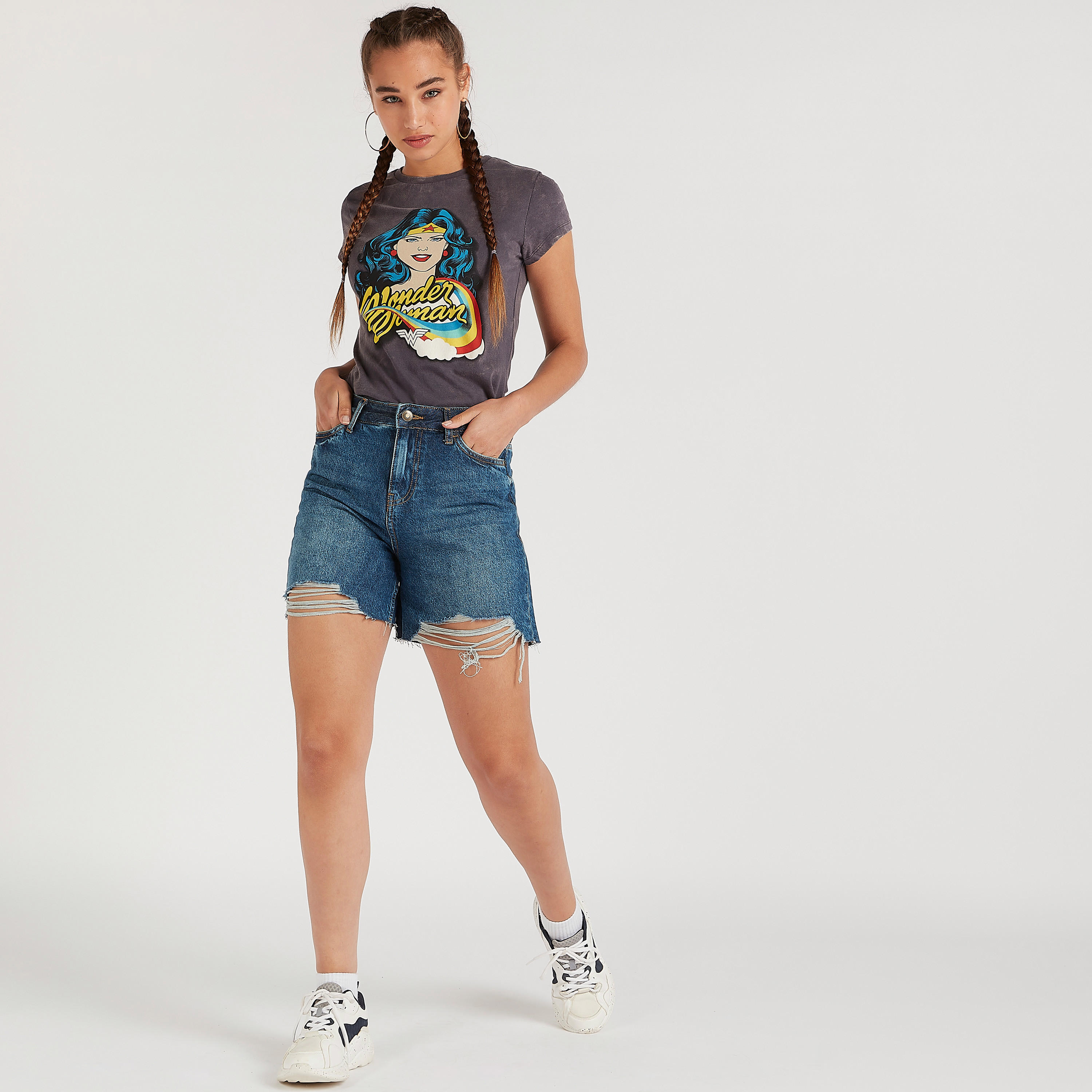 تيشيرت بياقة ضيقة وأكمام كاب وطبعات-women-clothing-tshirts-image-2