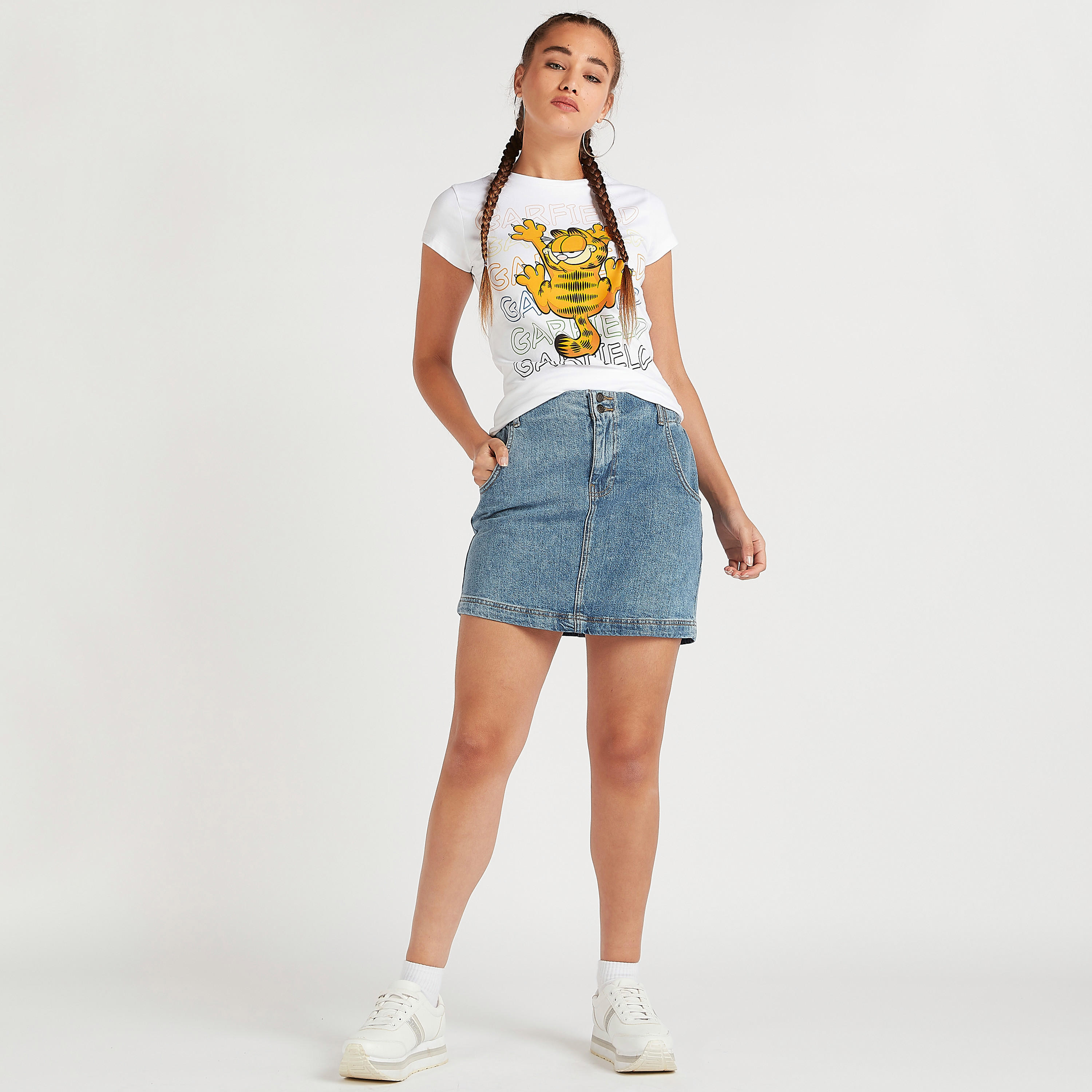 تيشيرت بياقة ضيّقة وأكمام كاب وطبعات غارفيد-women-clothing-tshirts-image-2