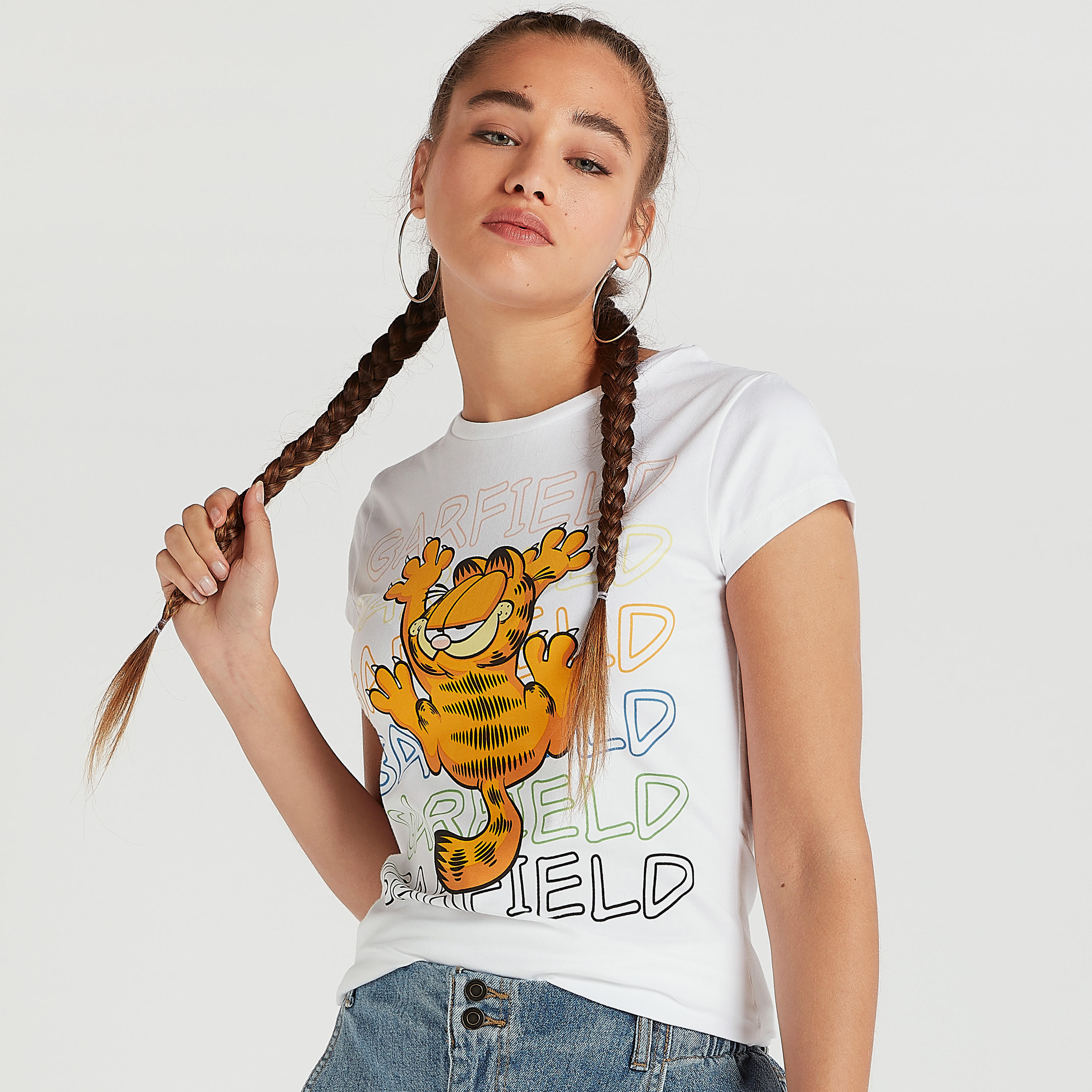 تيشيرت بياقة ضيّقة وأكمام كاب وطبعات غارفيد-women-clothing-tshirts-image-5
