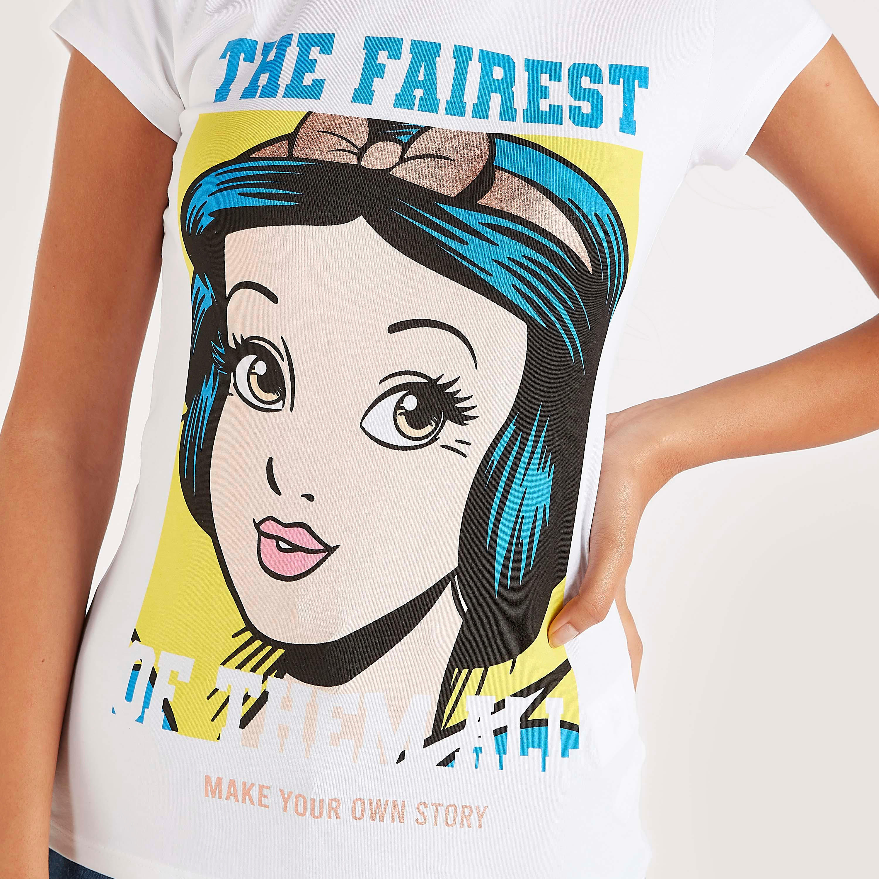 تيشيرت بياقة ضيّقة وأكمام كاب وطبعات سنو وايت-women-clothing-tshirts-image-3