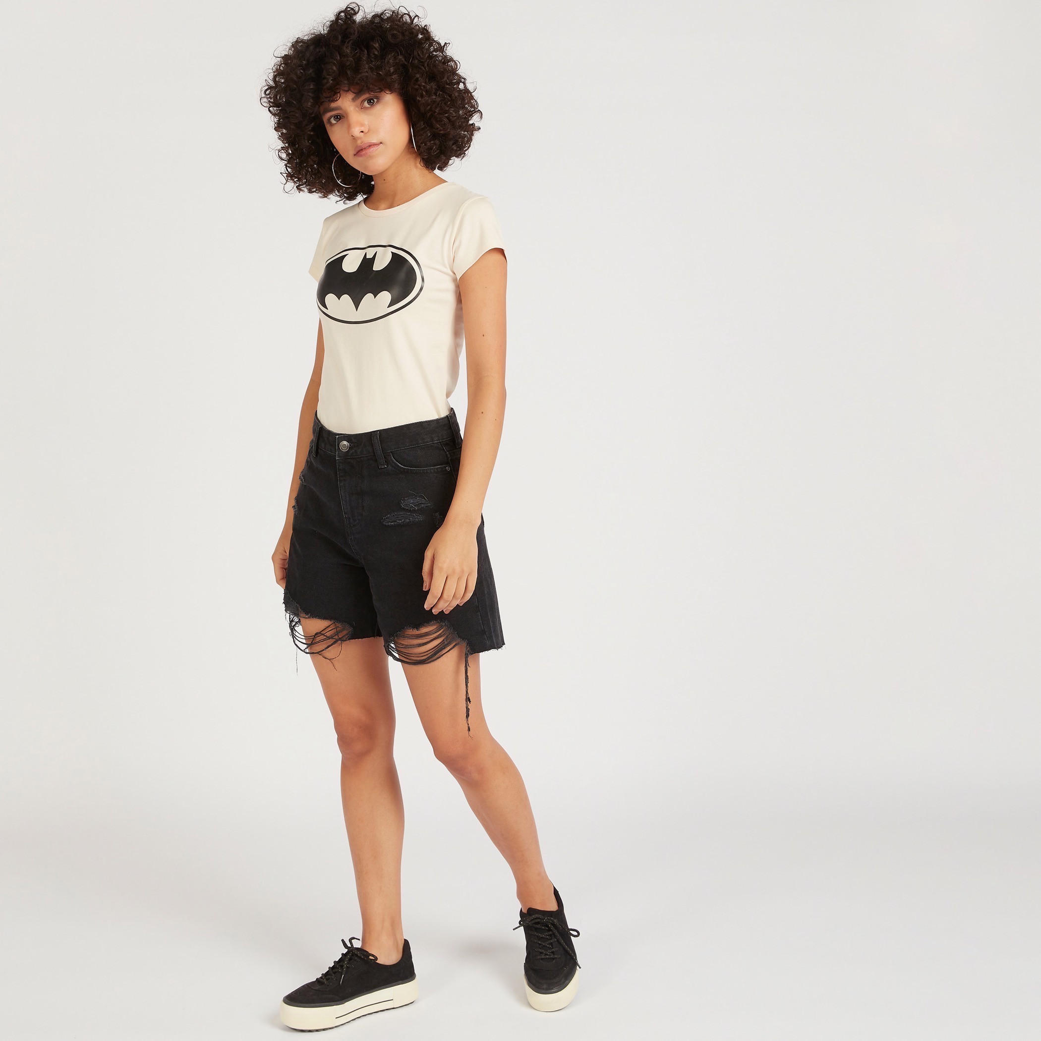 تيشيرت بياقة ضيّقة وأكمام كاب وطبعات باتمان-women-clothing-tshirts-image-2