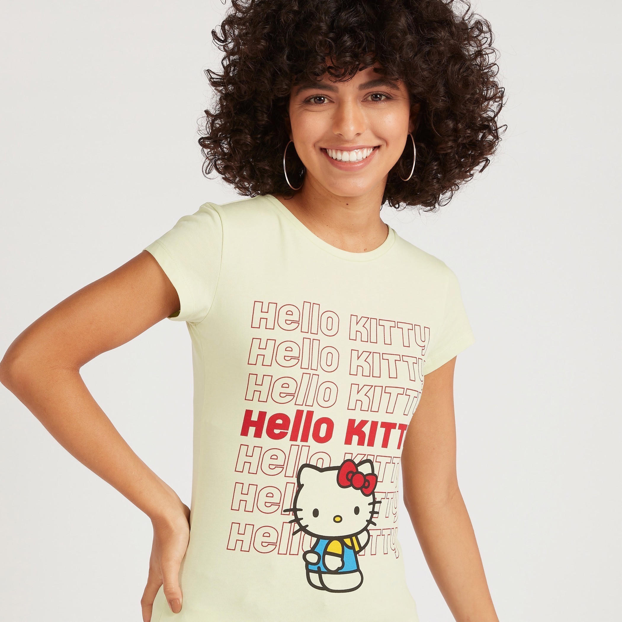 تيشيرت بياقة ضيقة وأكمام كاب وطبعات هالو كيتي-women-clothing-tshirts-image-5