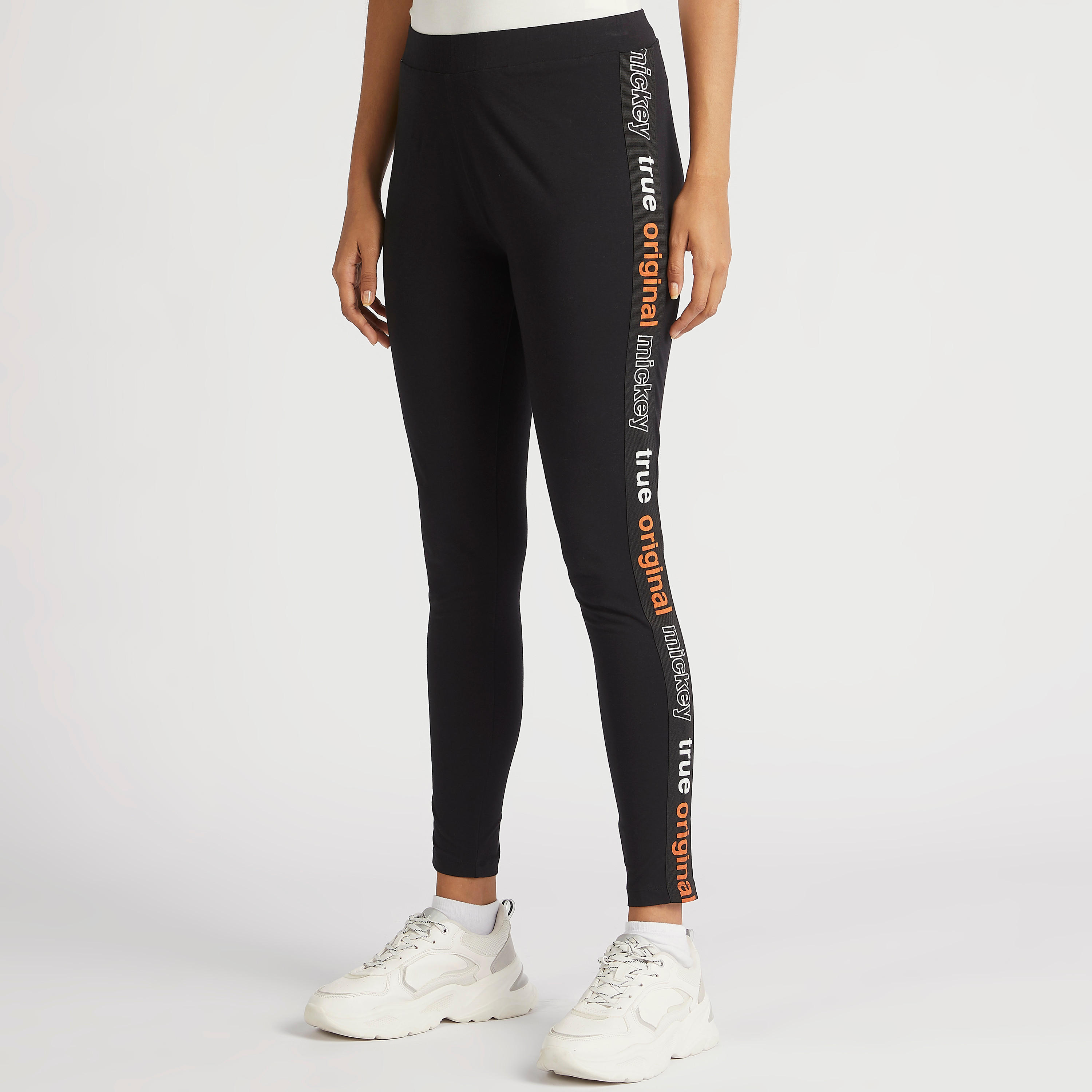 بنطلون ليقنز بخصر متوسّط الارتفاع وطبعات ميكي ماوس وتفاصيل شريطة-women-clothing-bottoms-leggings-image-1
