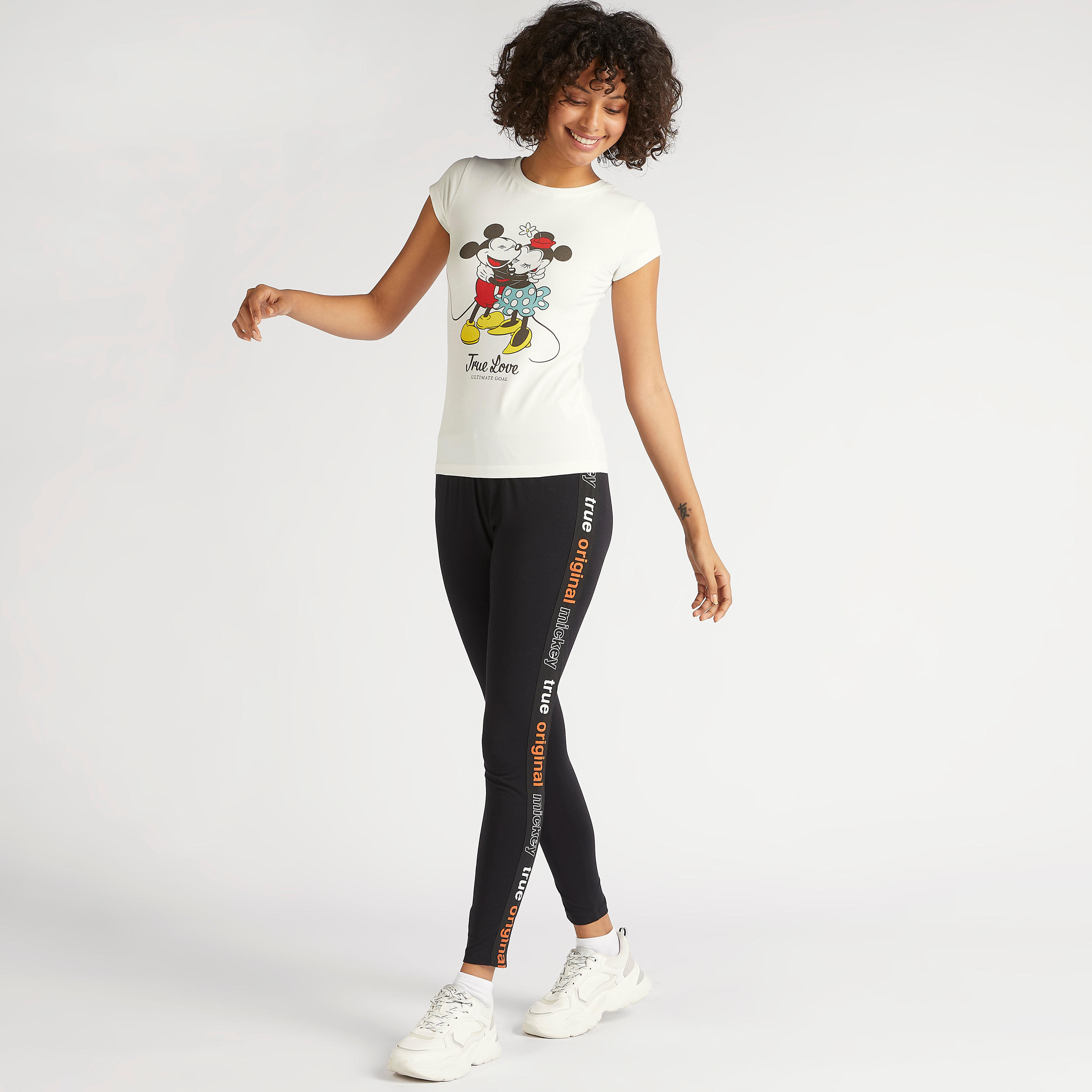 بنطلون ليقنز بخصر متوسّط الارتفاع وطبعات ميكي ماوس وتفاصيل شريطة-women-clothing-bottoms-leggings-image-2