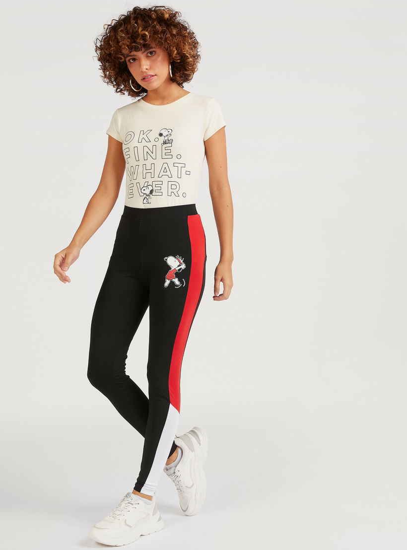 بنطلون ضيق متوسط الارتفاع بطبعات سنوبي-women-clothing-bottoms-leggings-image-2