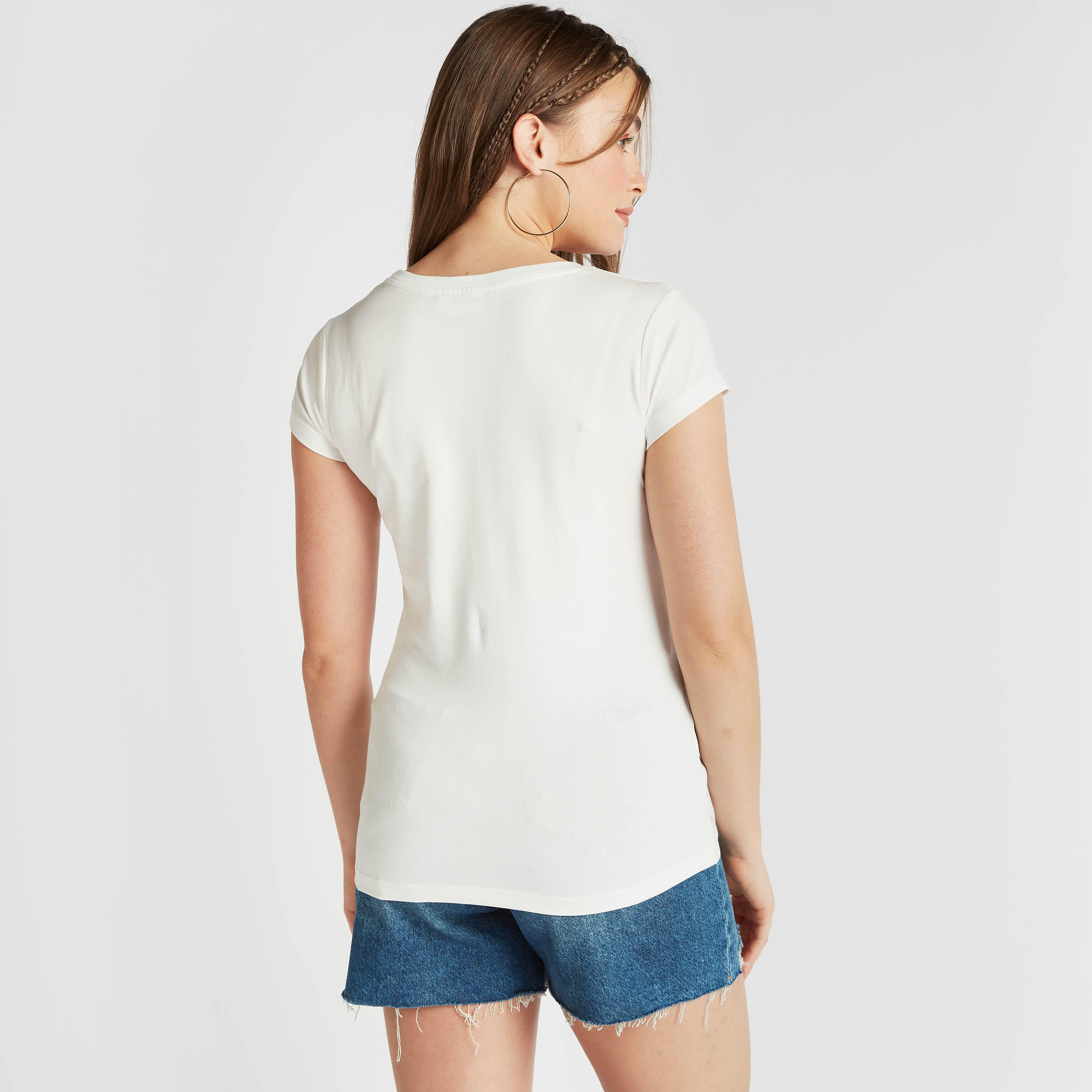 تيشيرت بياقة ضيّقة وأكمام قصيرة وطبعات يونيكورن-women-clothing-tshirts-image-4