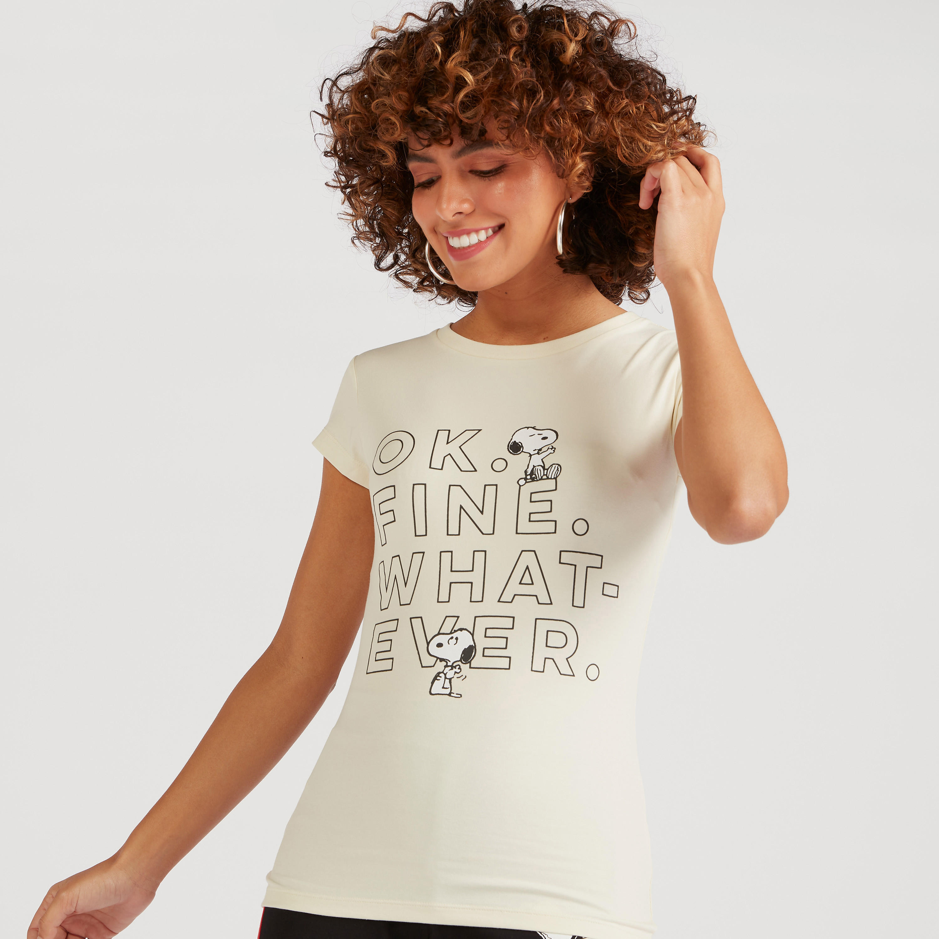 تيشيرت بياقة مستديرة وأكمام كاب وطبعات-women-clothing-tshirts-image-1