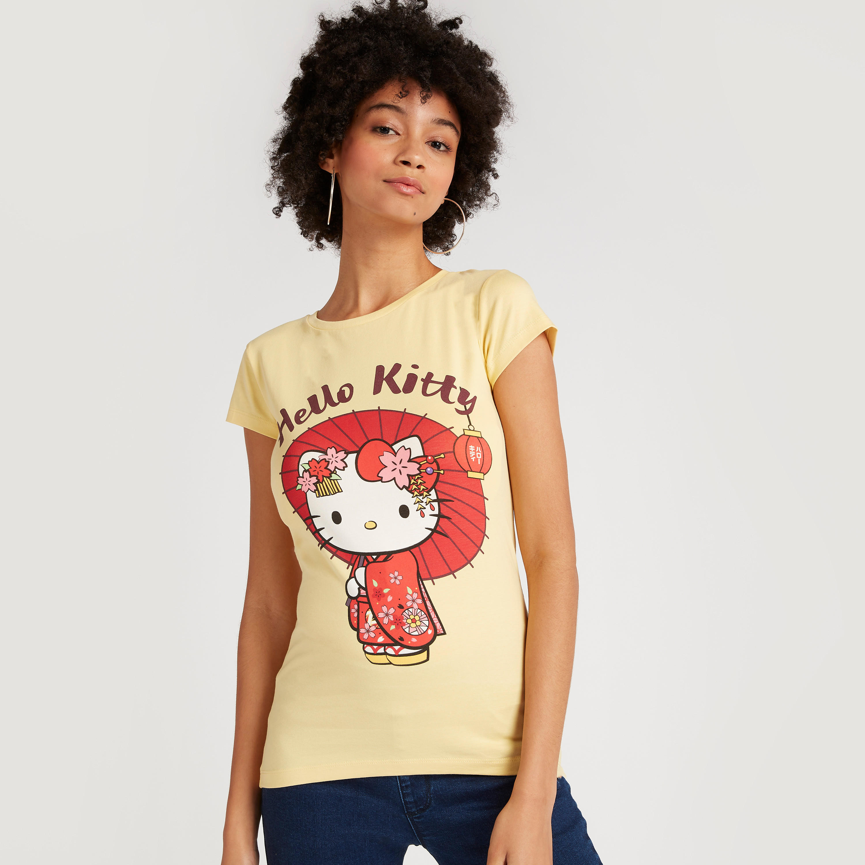 تيشيرت بياقة ضيقة وأكمام كاب وطبعات هاللو كيتي-women-clothing-tshirts-image-4