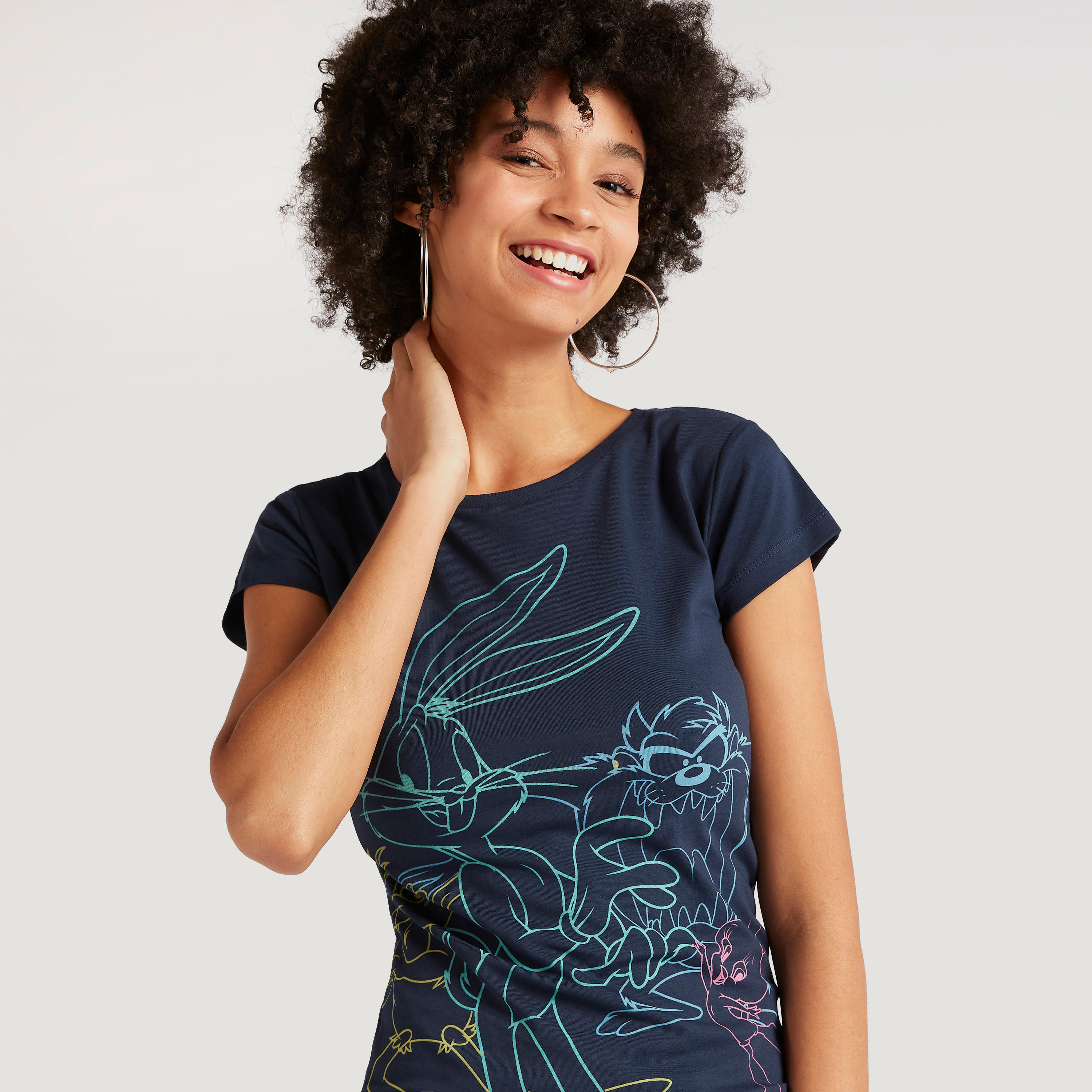 تيشيرت بياقة ضيقة وأكمام كاب وطبعات لوني تيونر-women-clothing-tshirts-image-1
