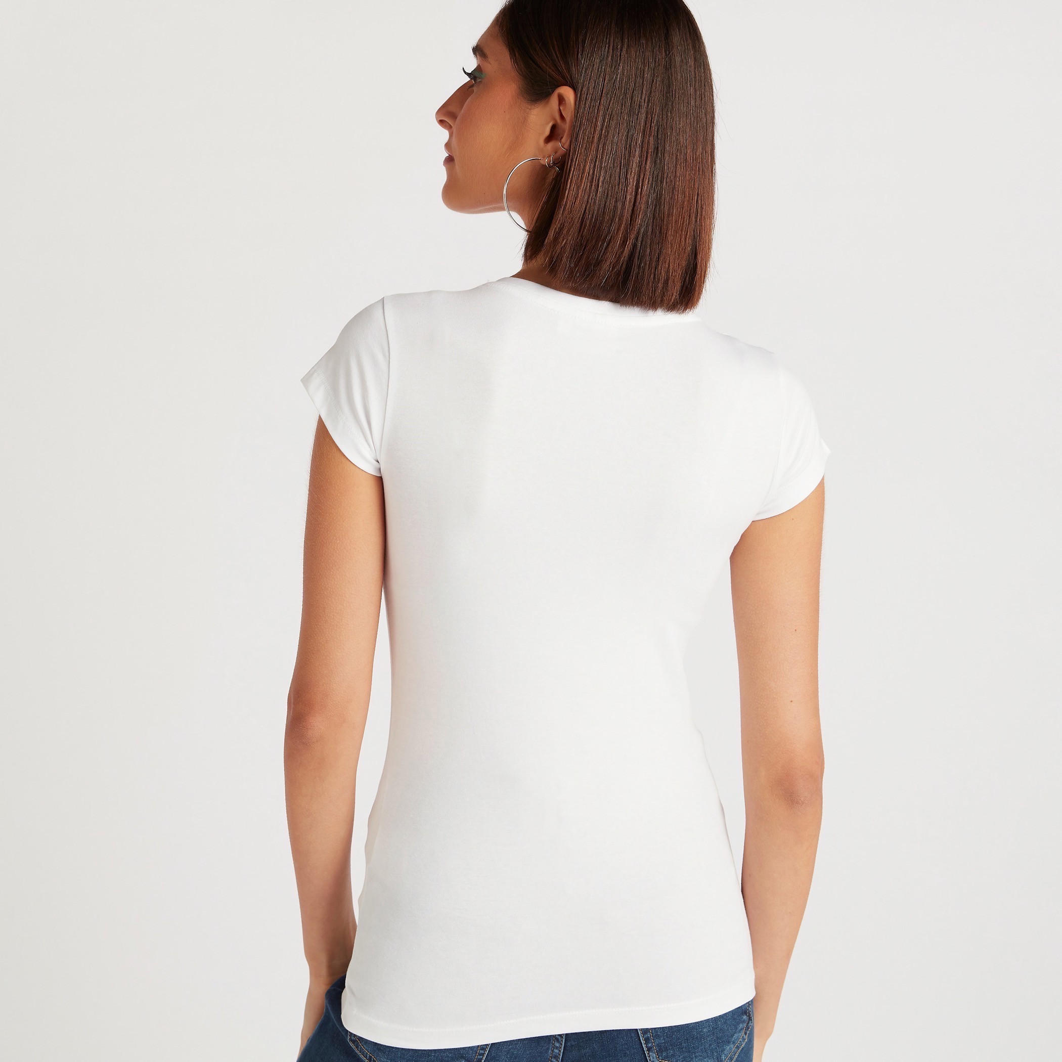 تيشيرت بياقة ضيّقة وأكمام قصيرة وطبعات-women-clothing-tshirts-image-3