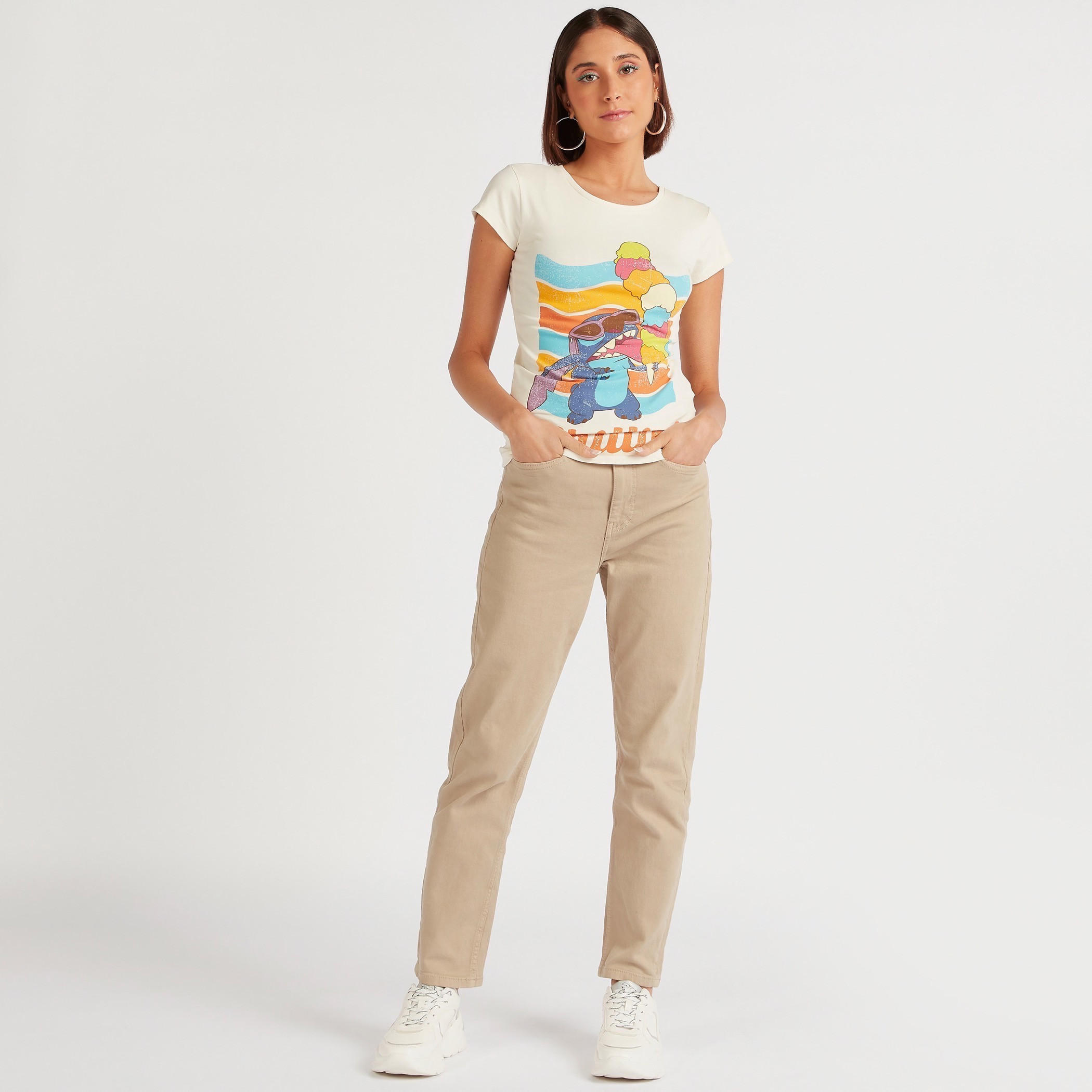 تيشيرت بياقة ضيقة وأكمام كاب وطبعات-women-clothing-tshirts-image-2