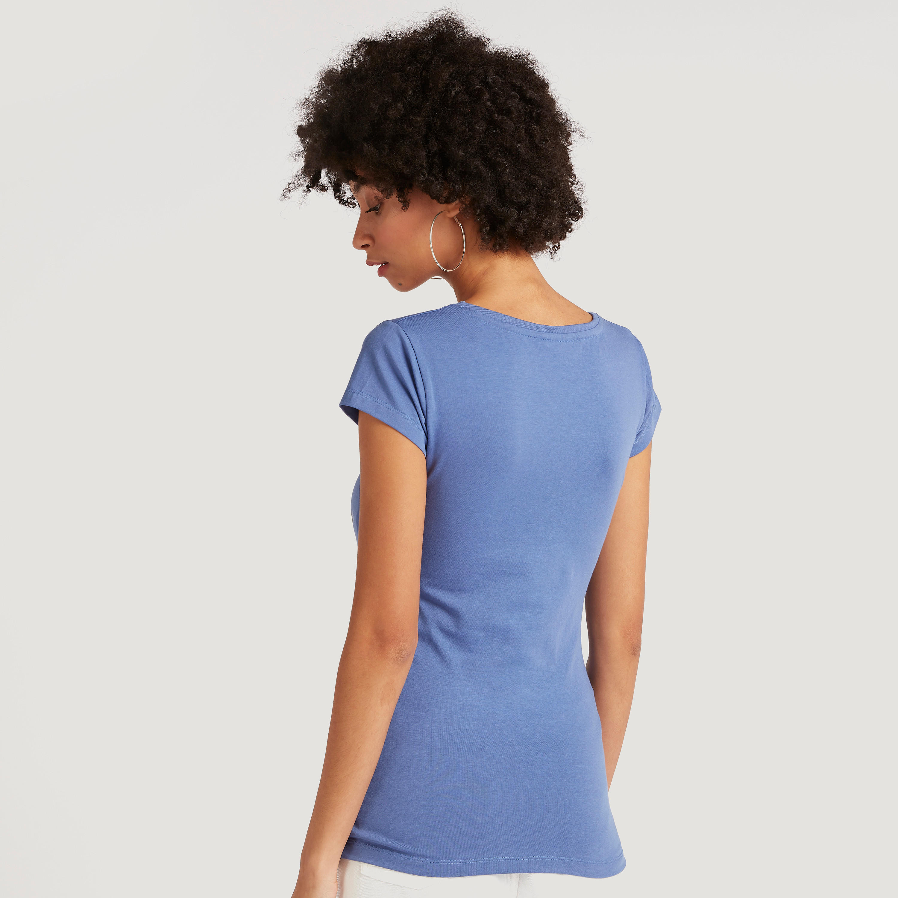 تيشيرت بياقة ضيقة وأكمام كاب وطبعات سبونج بوب-women-clothing-tshirts-image-4
