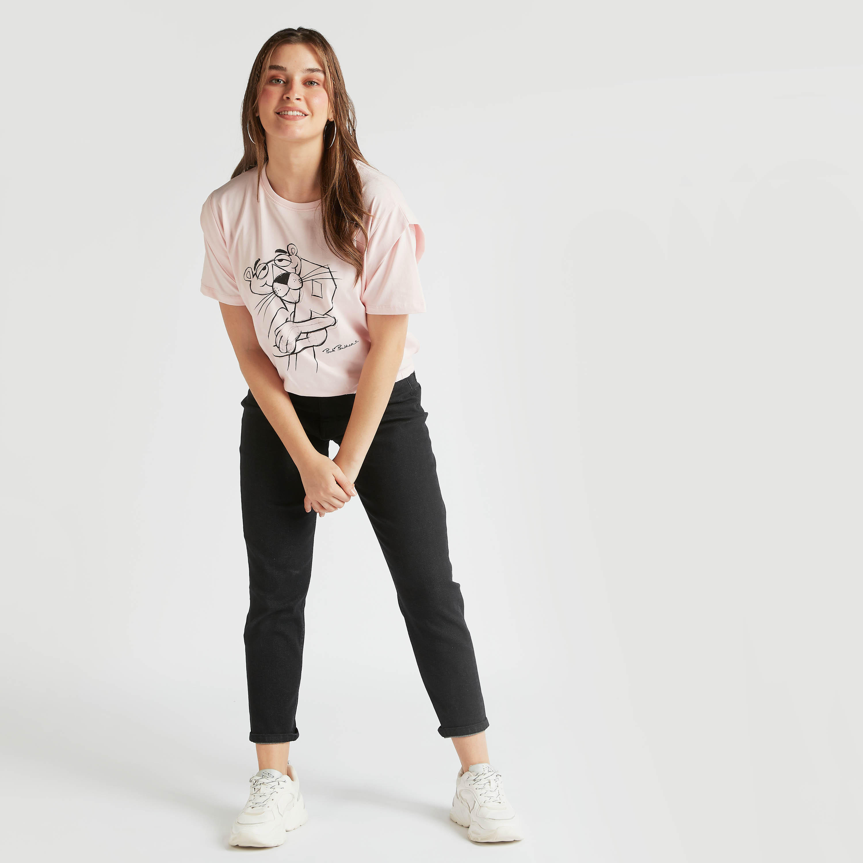 تيشيرت بياقة مستديرة وأكمام قصيرة وطبعات بينك بانتر-women-clothing-tshirts-image-2