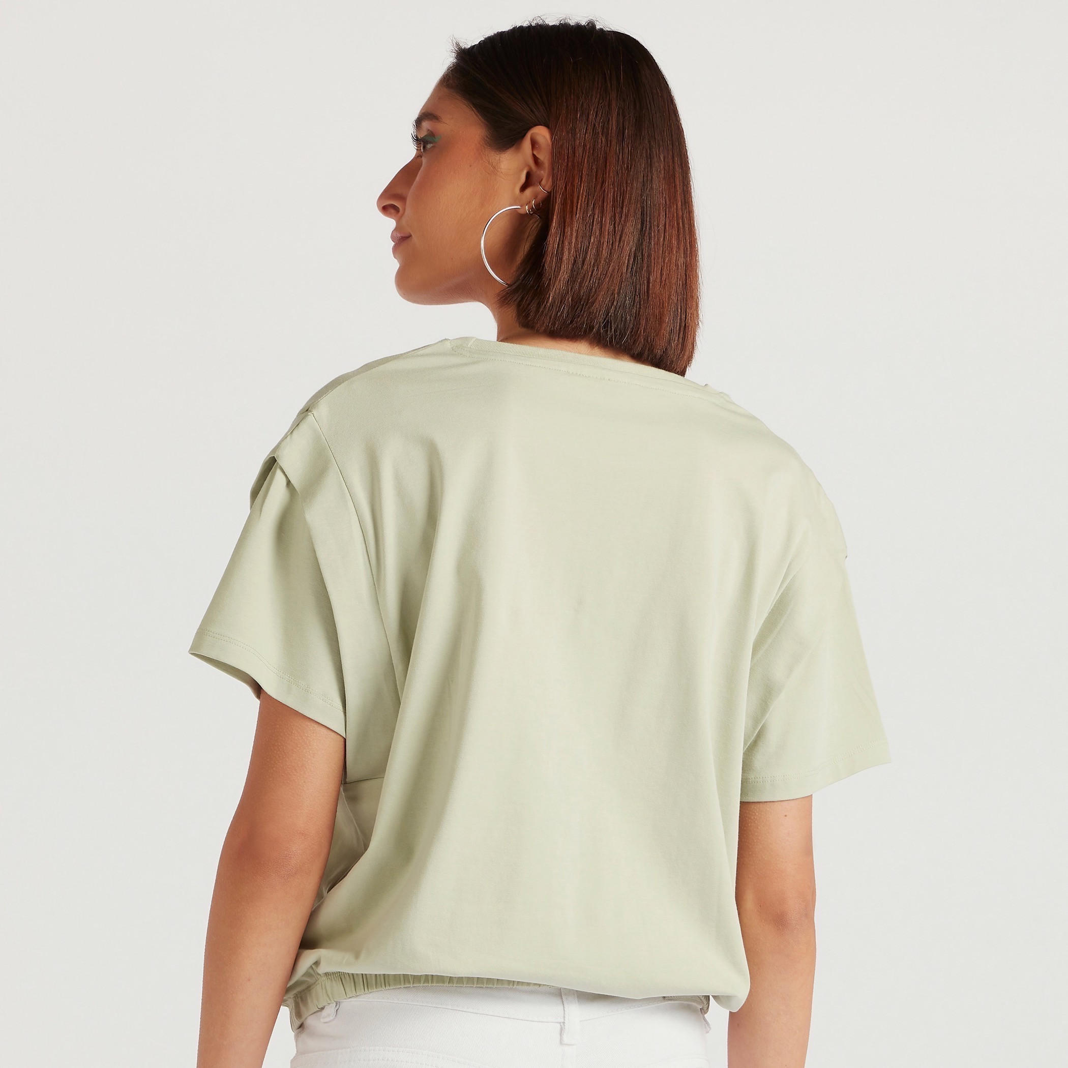 تيشيرت بياقة ضيّقة وأكمام قصيرة وطبعات السنافر-women-clothing-tshirts-image-4