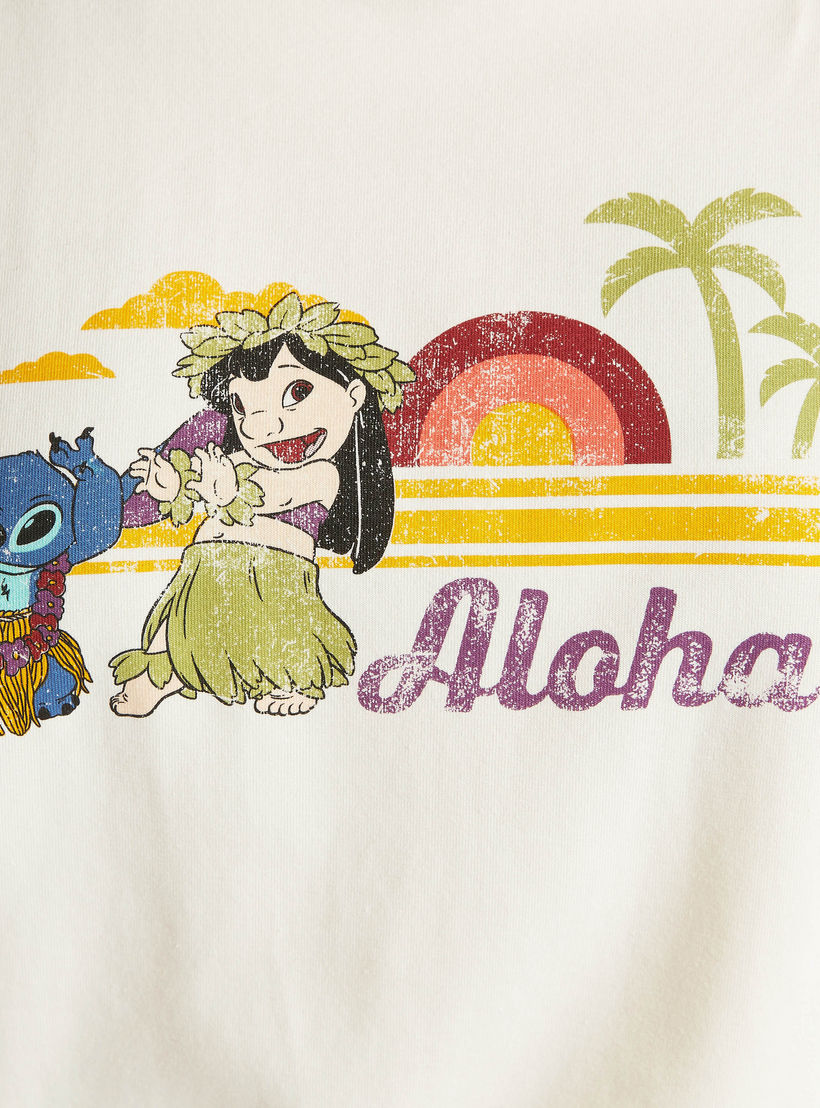 تيشيرت بياقة ضيّقة وأكمام قصيرة وطبعات مغرّزة وليلو-women-clothing-tshirts-image-3