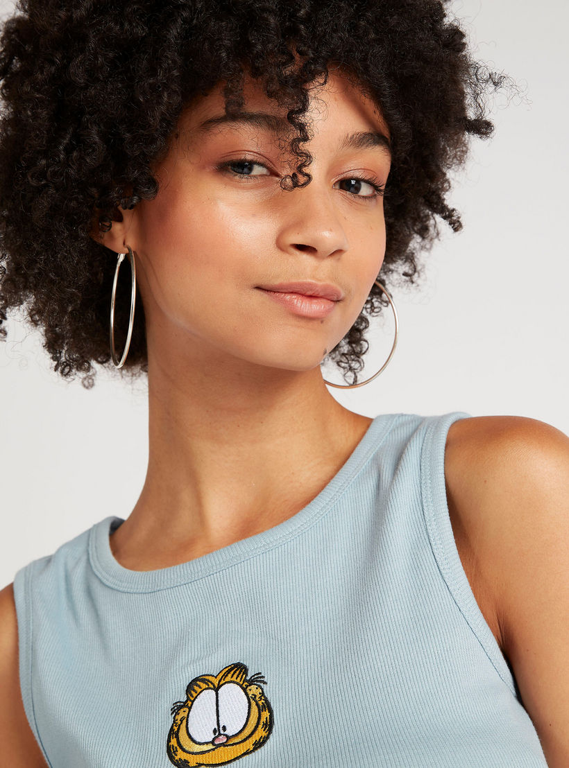 تيشيرت دون أكمام بياقة مستديرة وطبعات غارفيلد-women-clothing-tshirts-image-1