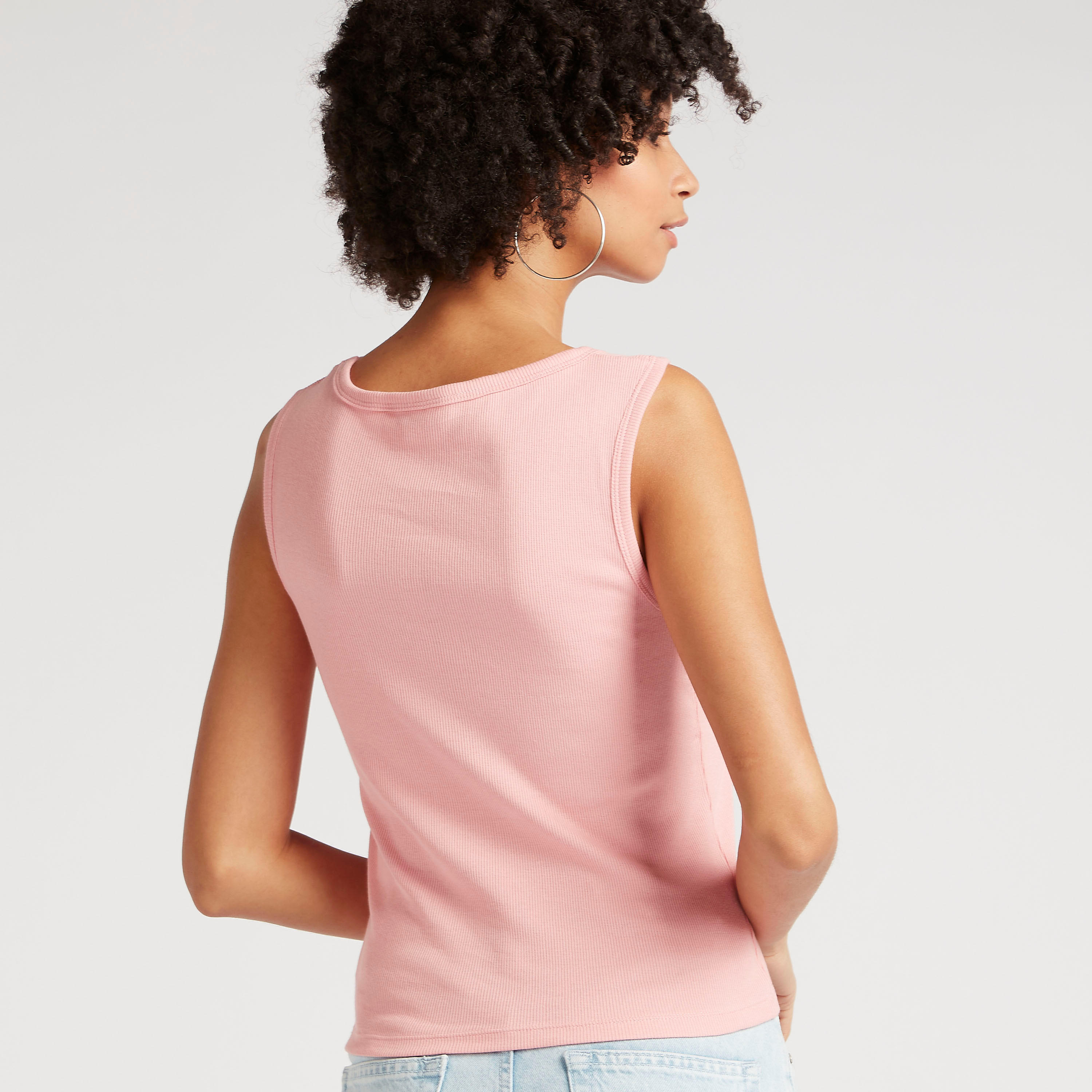 تيشيرت دون أكمام بياقة مستديرة وطبعات تويتي-women-clothing-tshirts-image-4