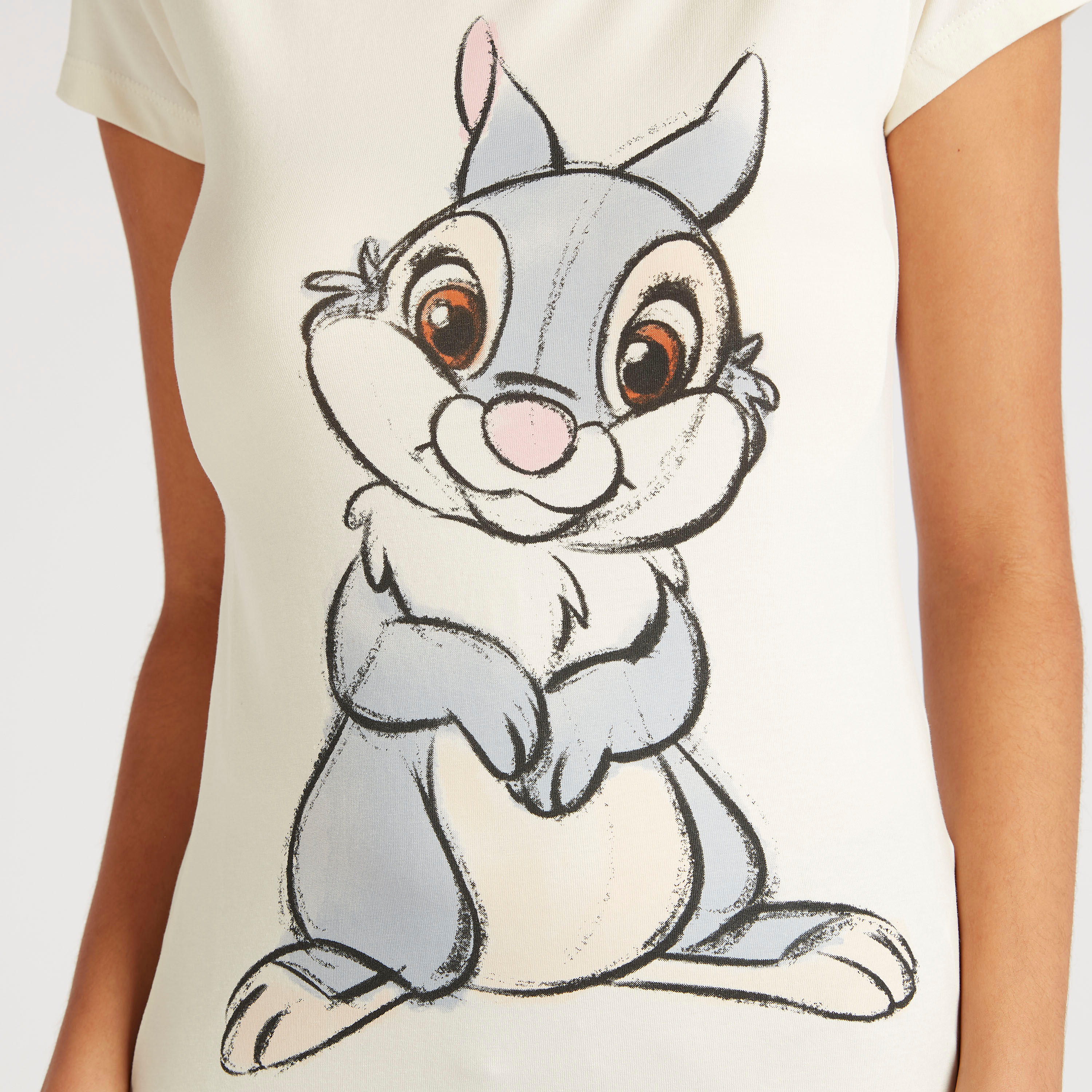 تيشيرت بياقة ضيّقة وأكمام كاب وطبعات لولا باني-women-clothing-tshirts-image-3