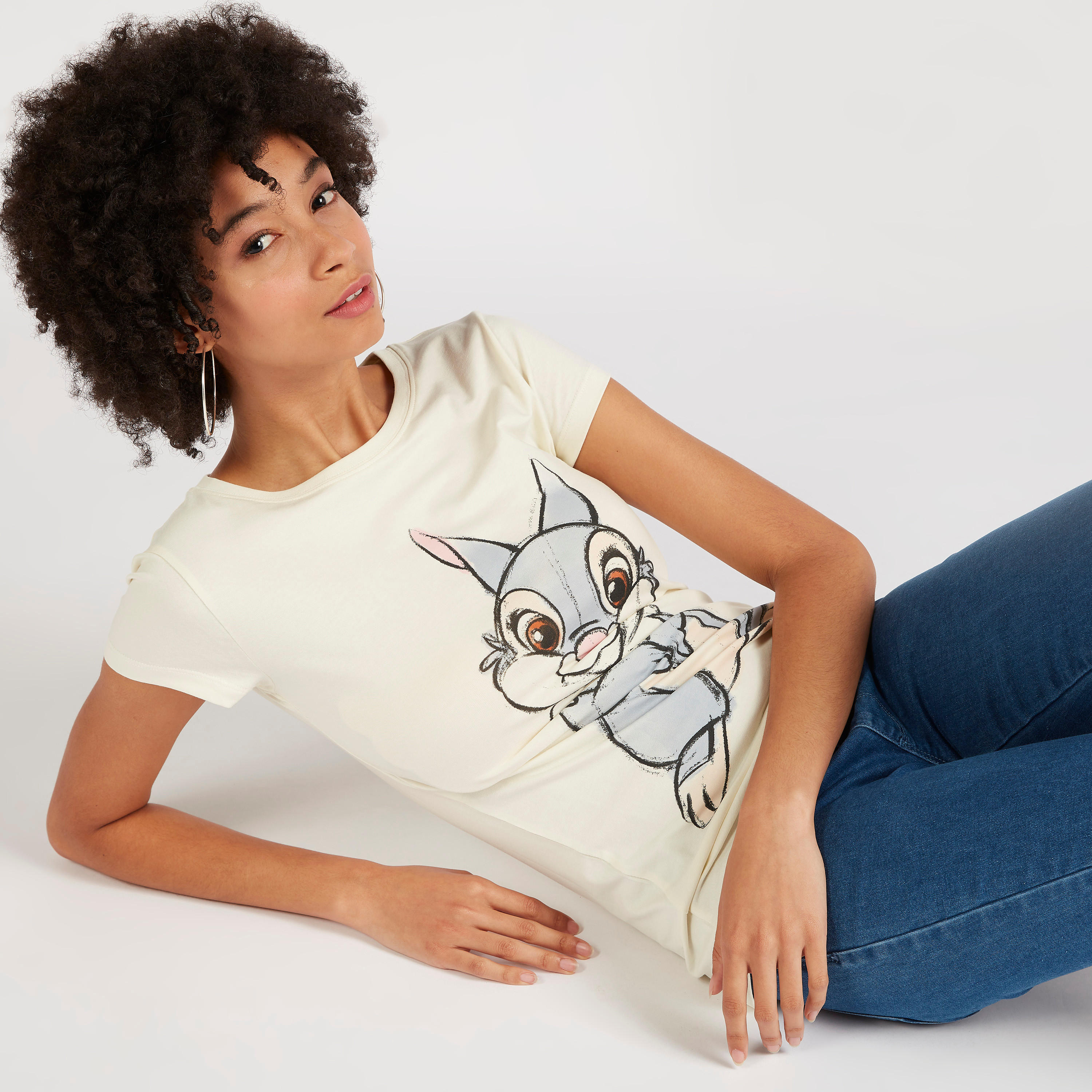 تيشيرت بياقة ضيّقة وأكمام كاب وطبعات لولا باني-women-clothing-tshirts-image-5