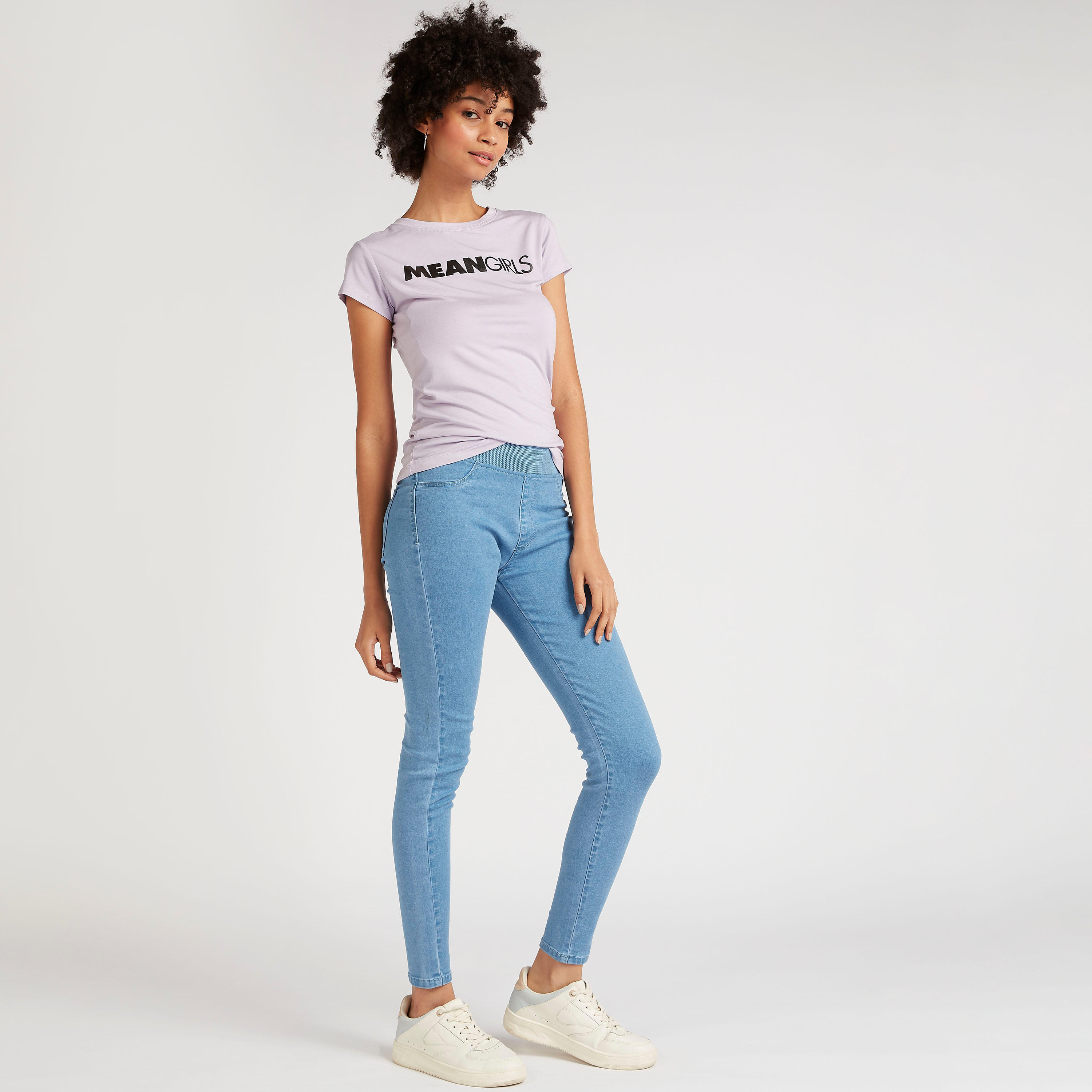 تيشيرت بياقة ضيّقة وأكمام كاب وطبعات-women-clothing-tshirts-image-5
