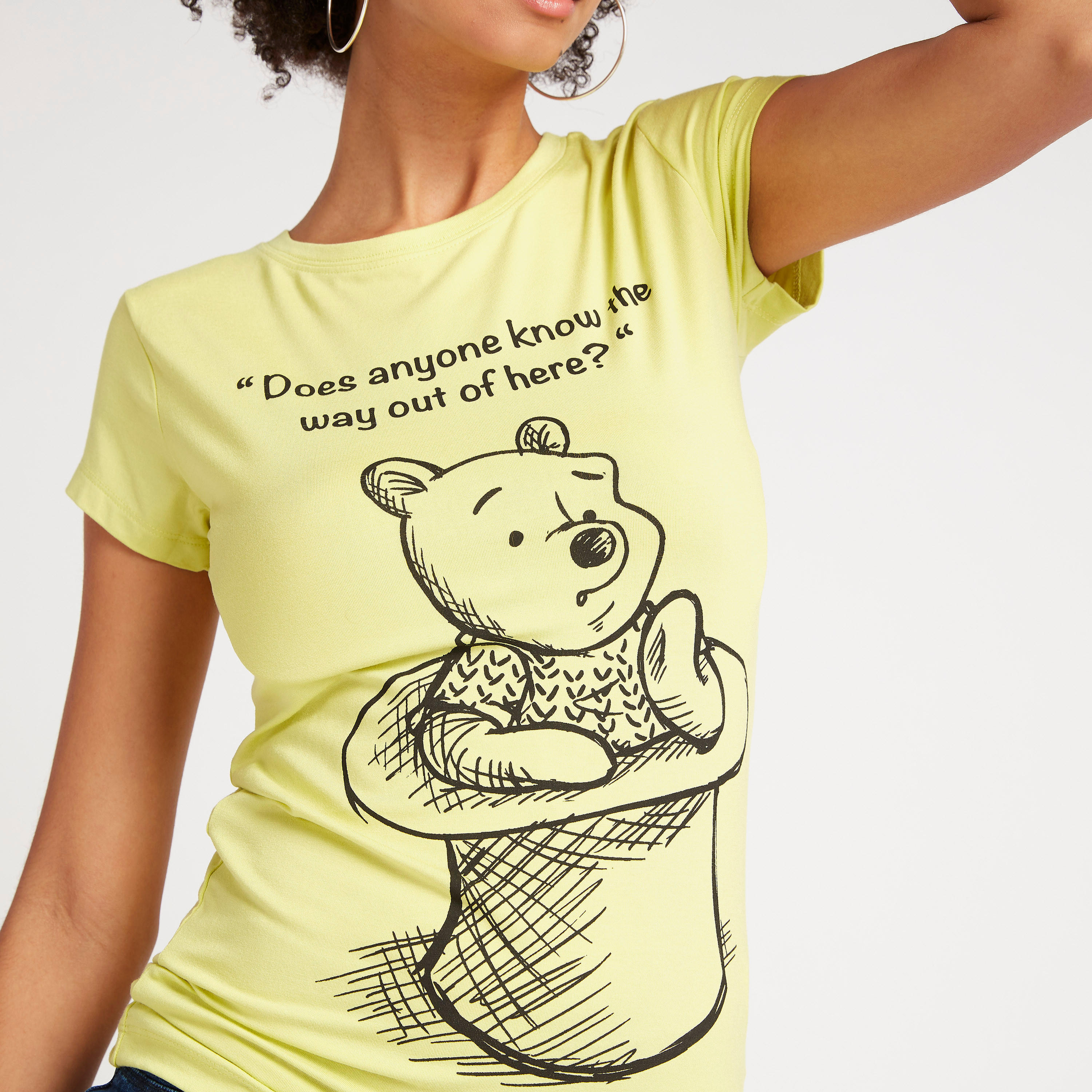 تيشيرت بأكمام كاب وطبعات ويني ذي بوه-women-clothing-tshirts-image-3