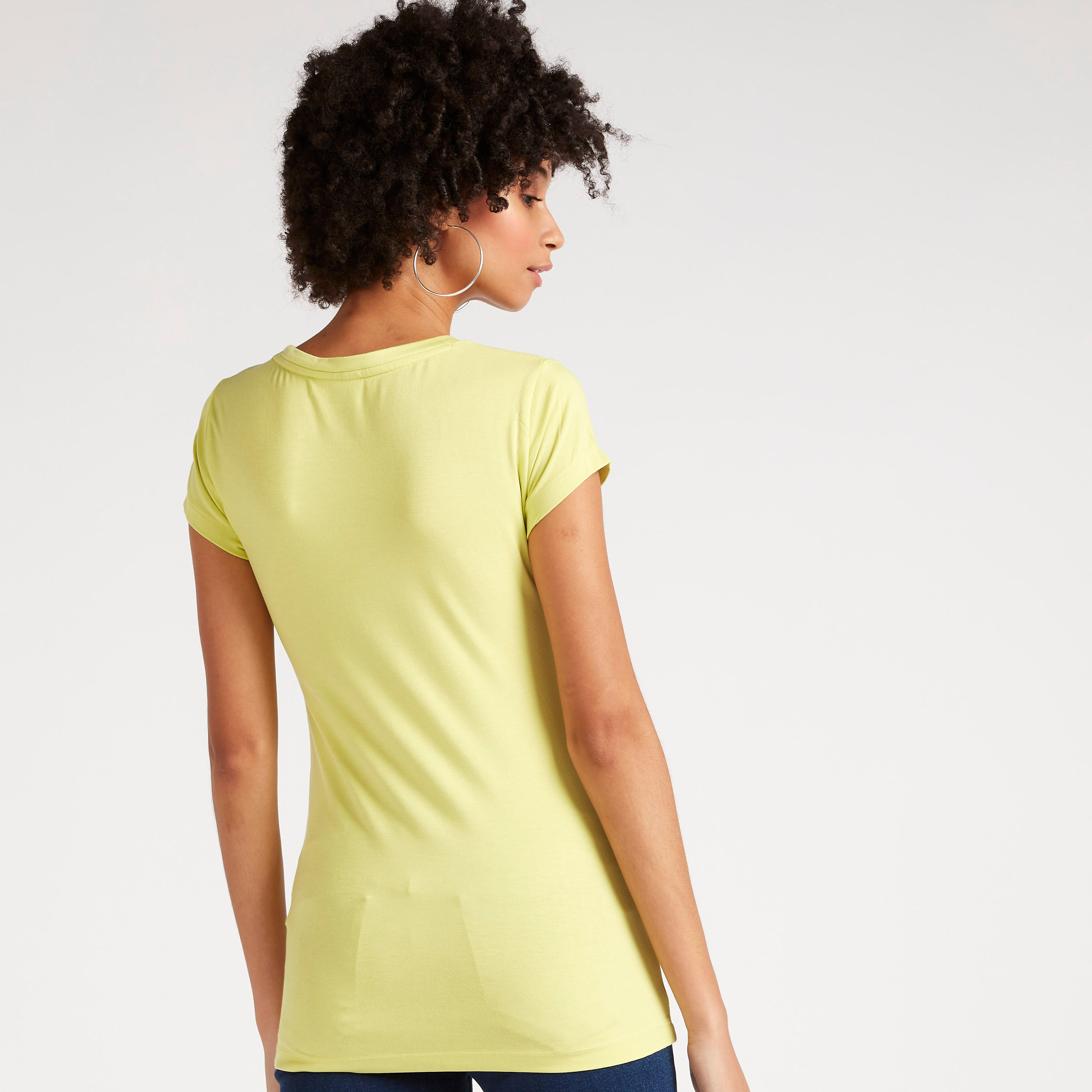 تيشيرت بأكمام كاب وطبعات ويني ذي بوه-women-clothing-tshirts-image-4