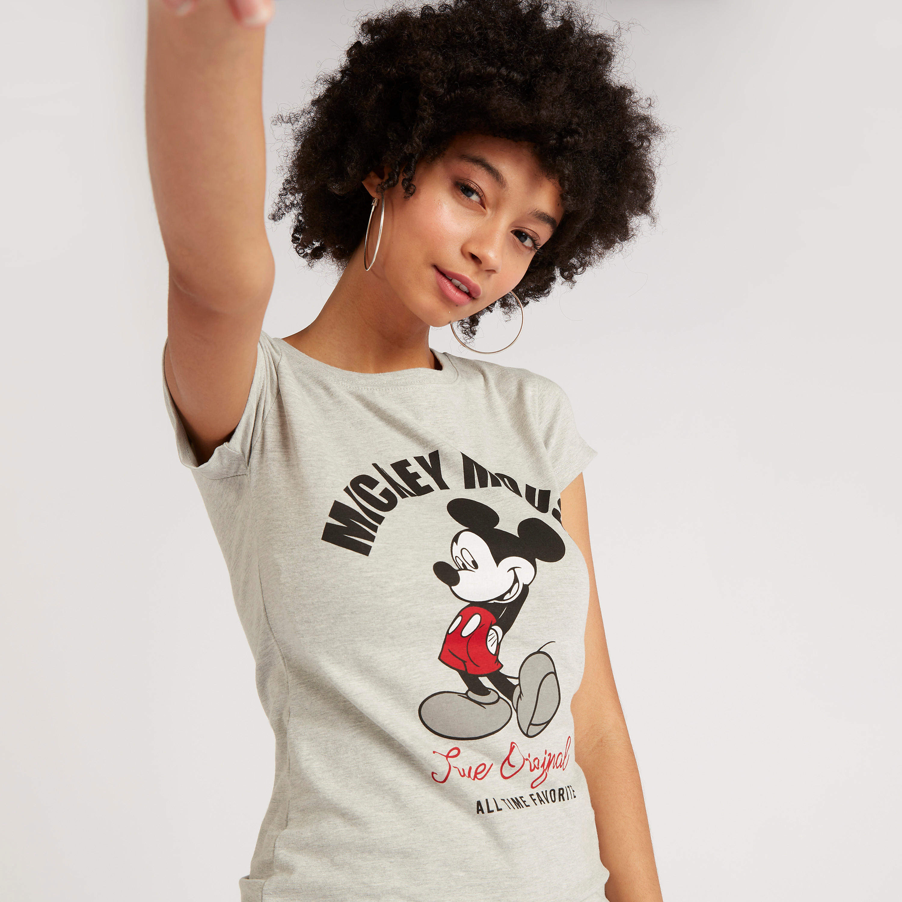 تيشيرت بياقة ضيّقة وأكمام كاب وطبعات ميني ماوس-women-clothing-tshirts-image-5
